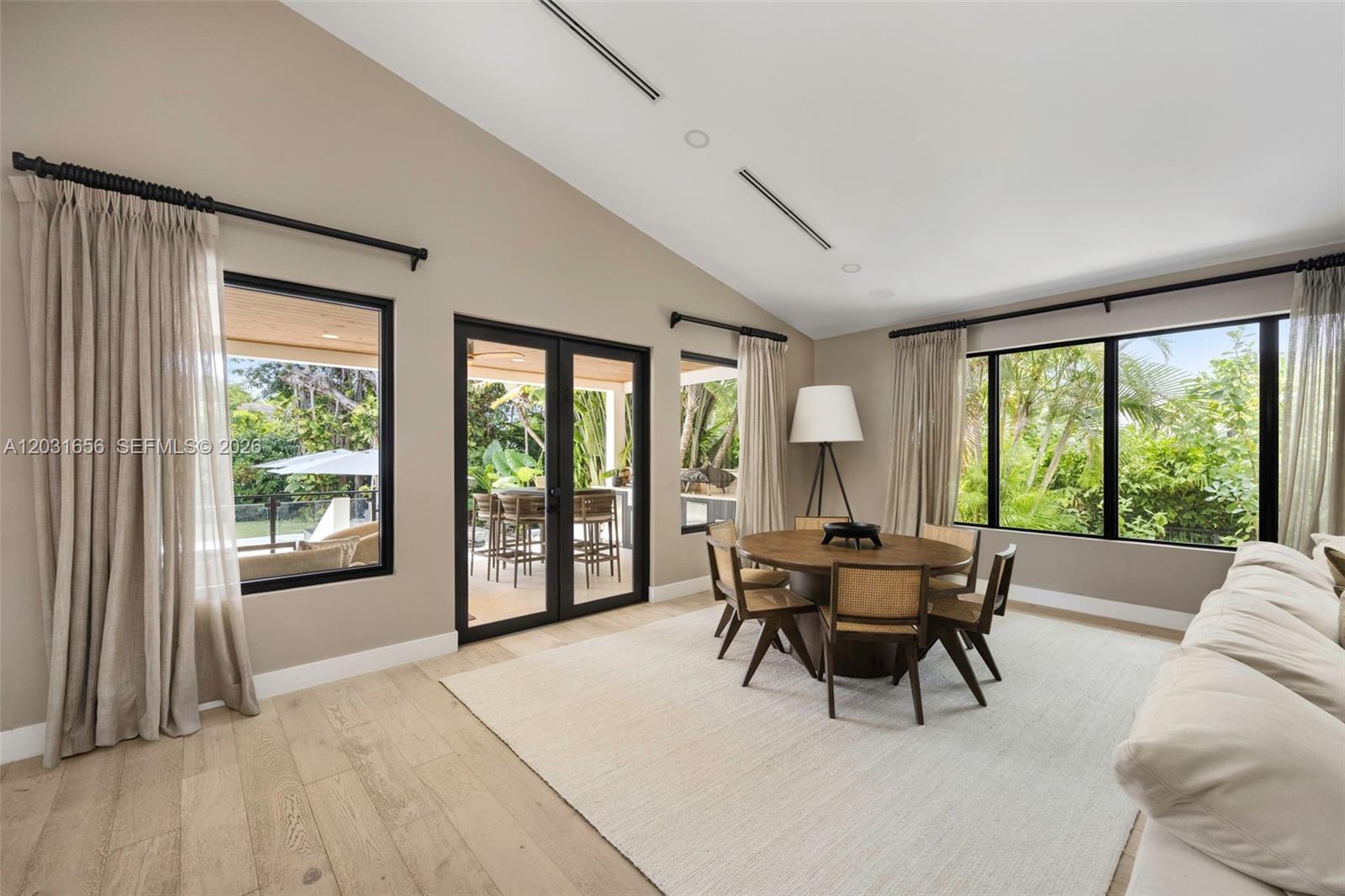 7300 Los Pinos Blvd Coral Gables, FL 33143