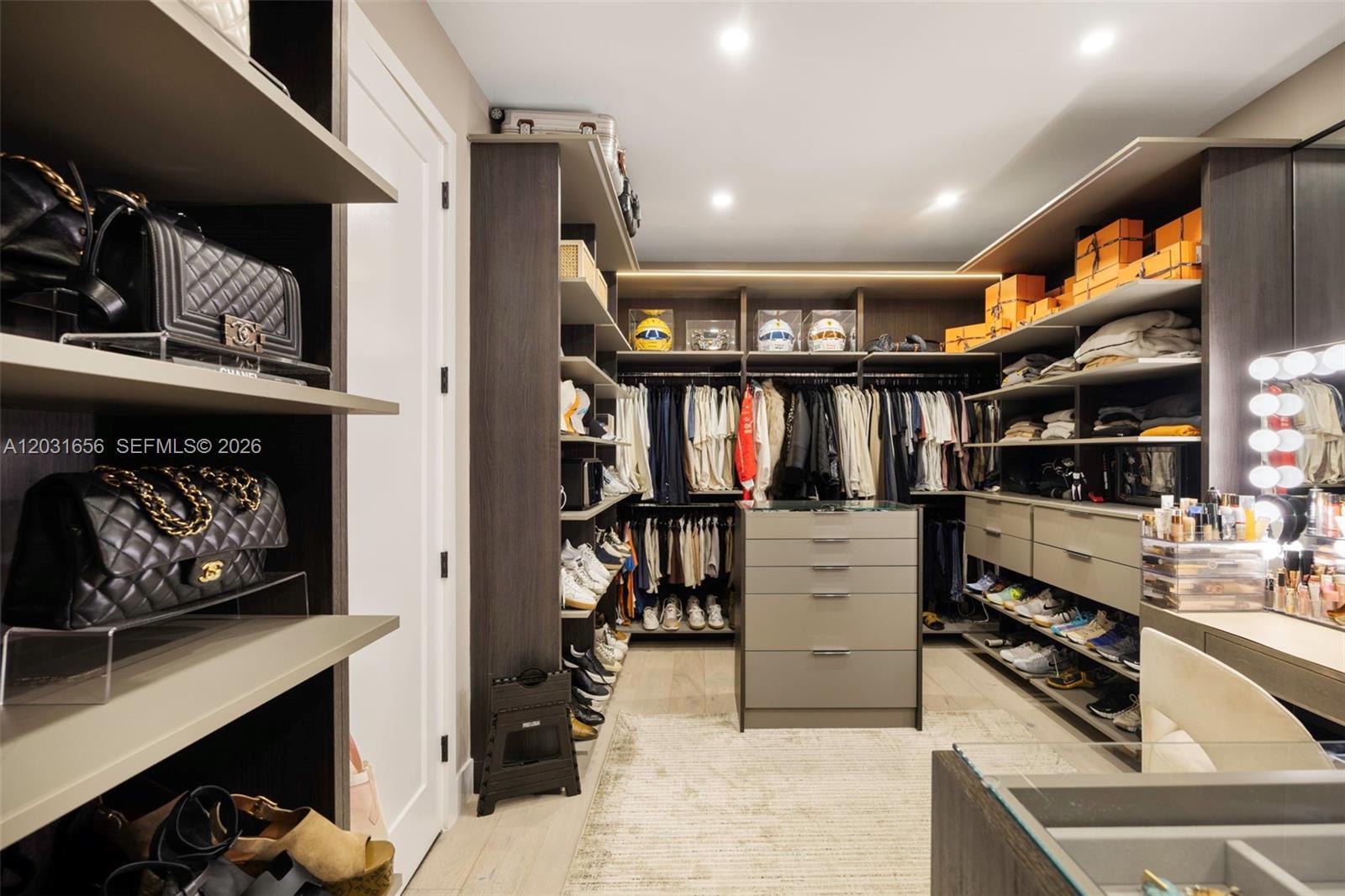 7300 Los Pinos Blvd Coral Gables, FL 33143