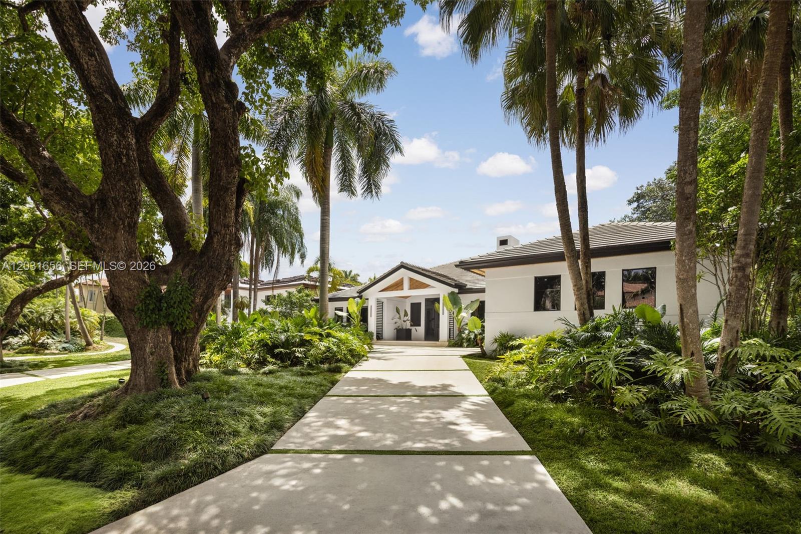 7300 Los Pinos Blvd Coral Gables, FL 33143