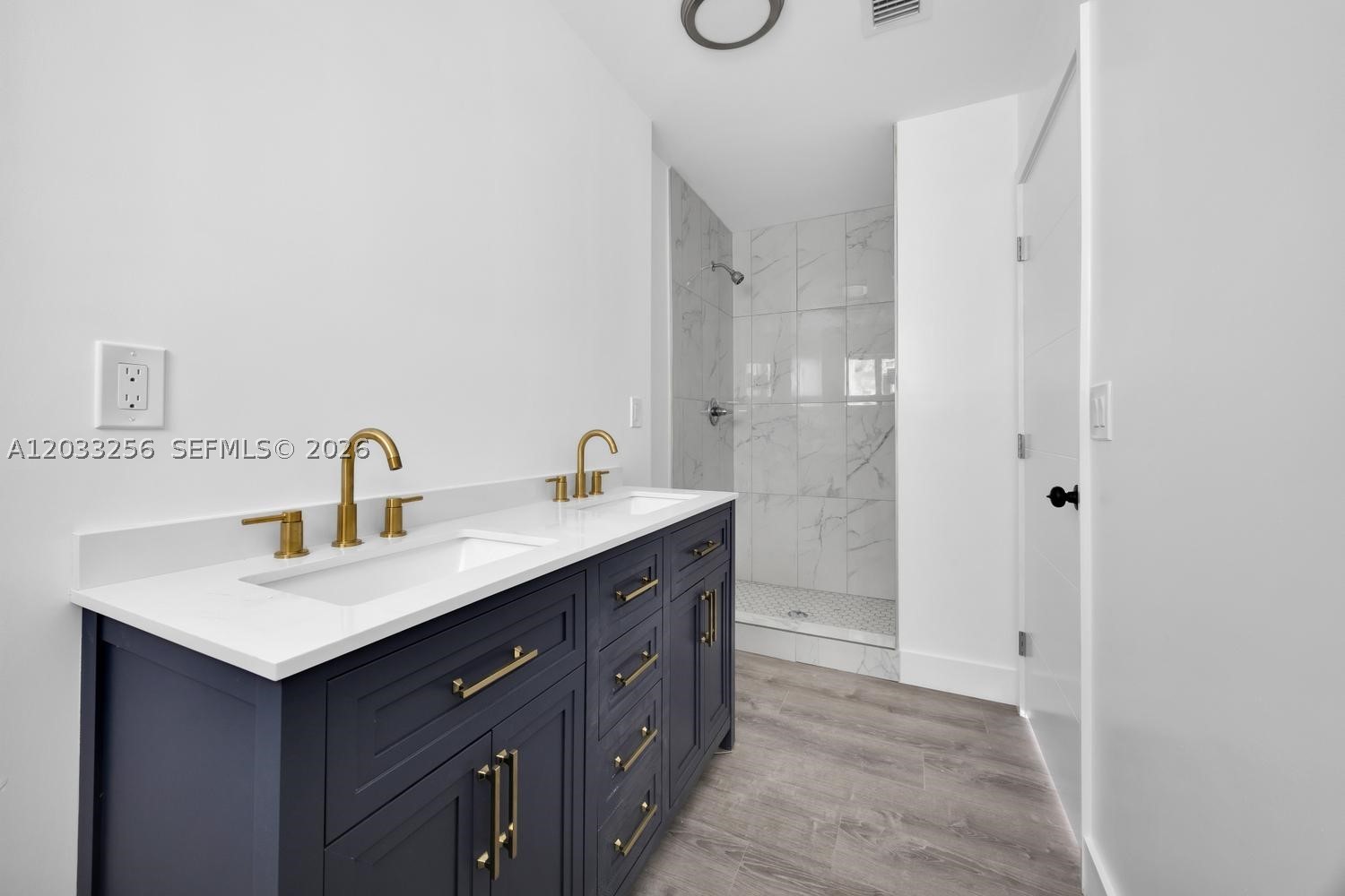 2780 NW 44th St Miami, FL 33142