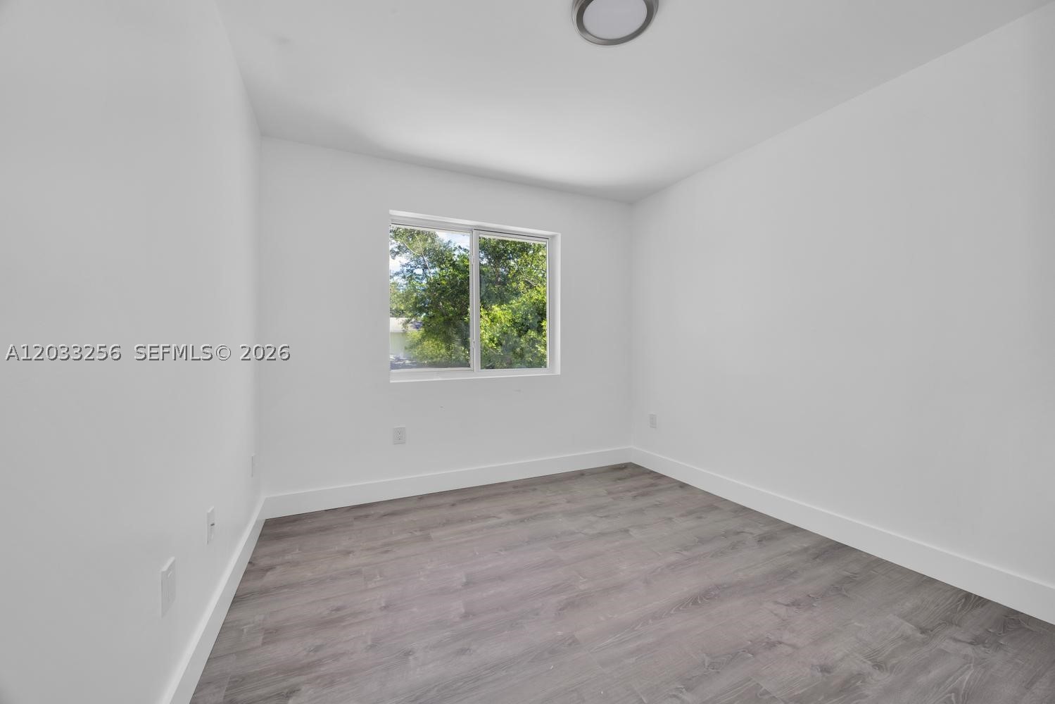 2780 NW 44th St Miami, FL 33142