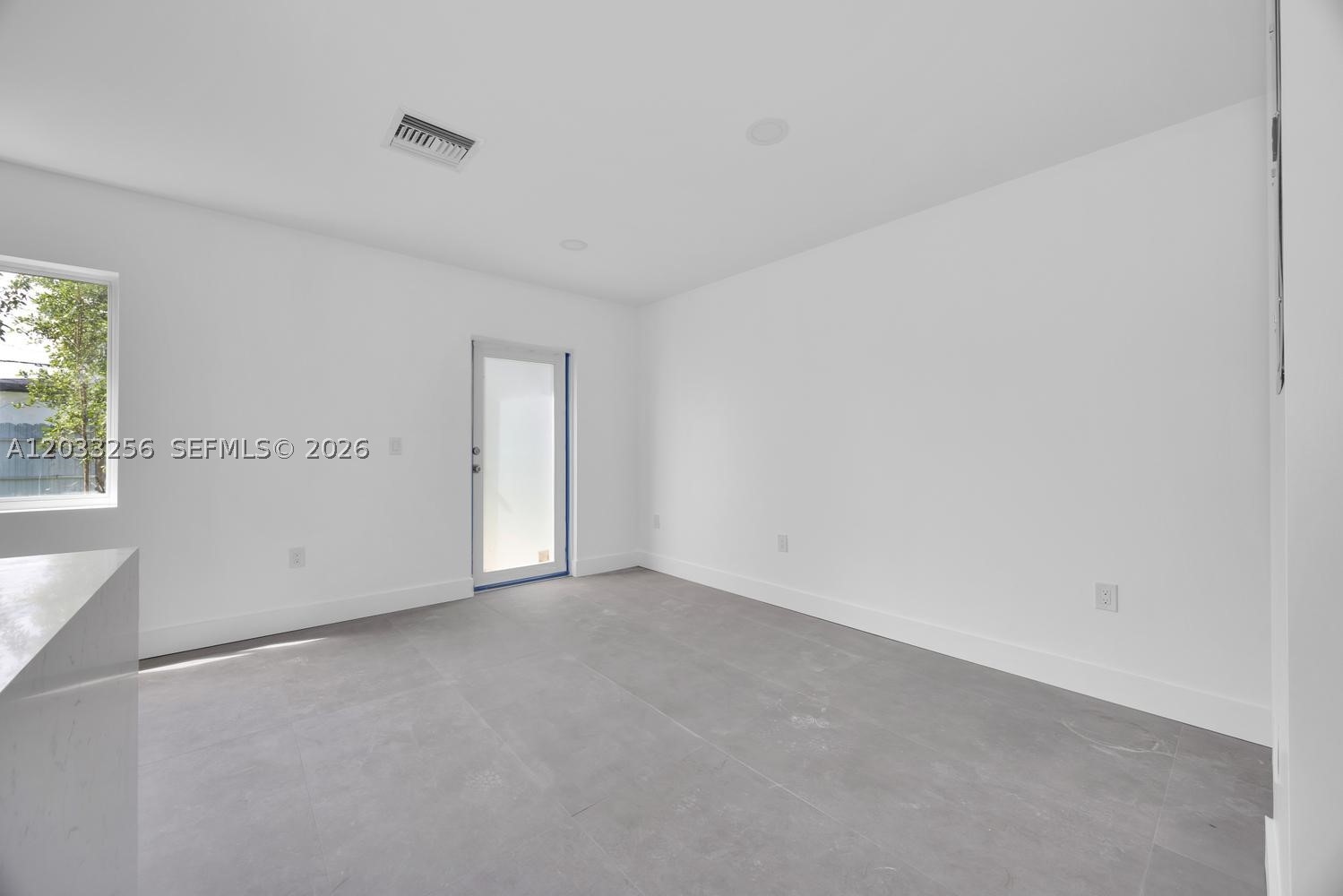 2780 NW 44th St Miami, FL 33142