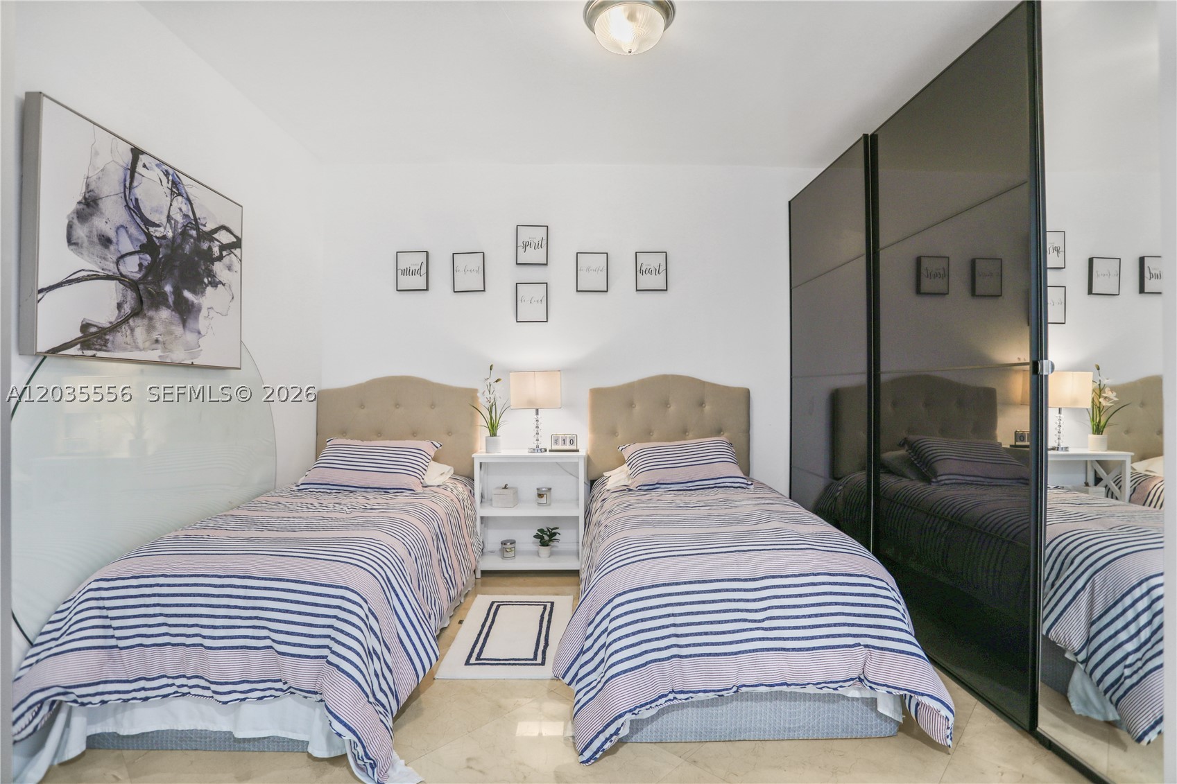 image Beach Club 241