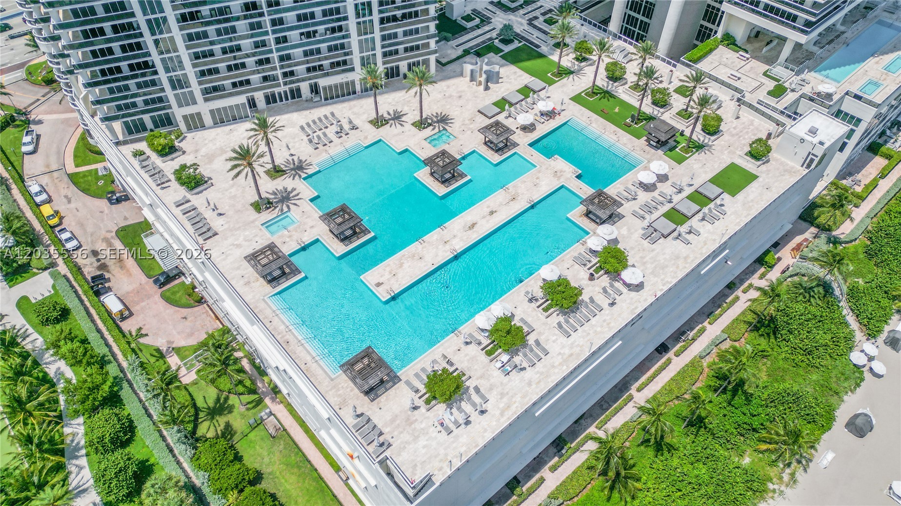 image Beach Club 252