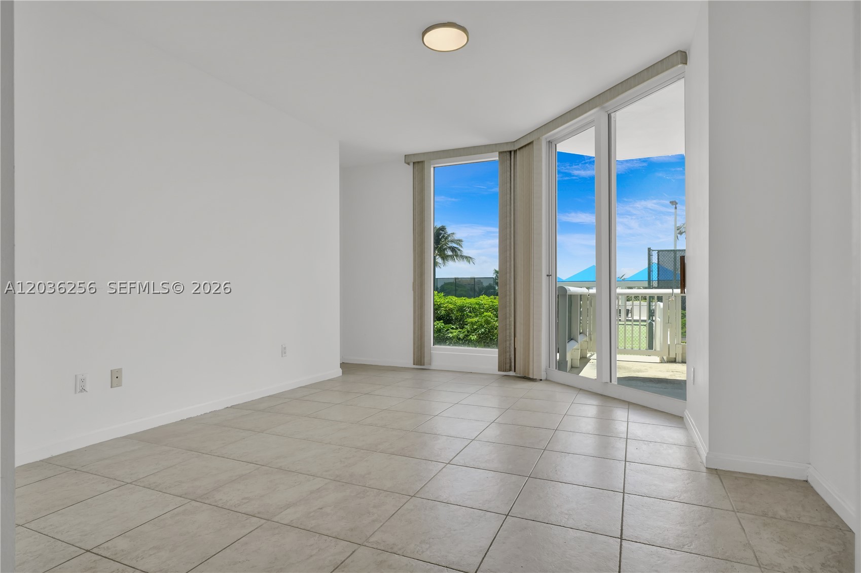 image Blue Diamond14