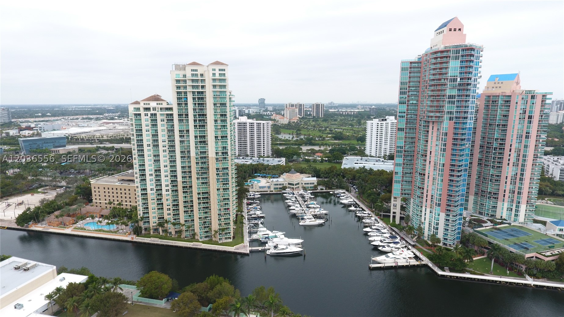 image Aventura Marina 242