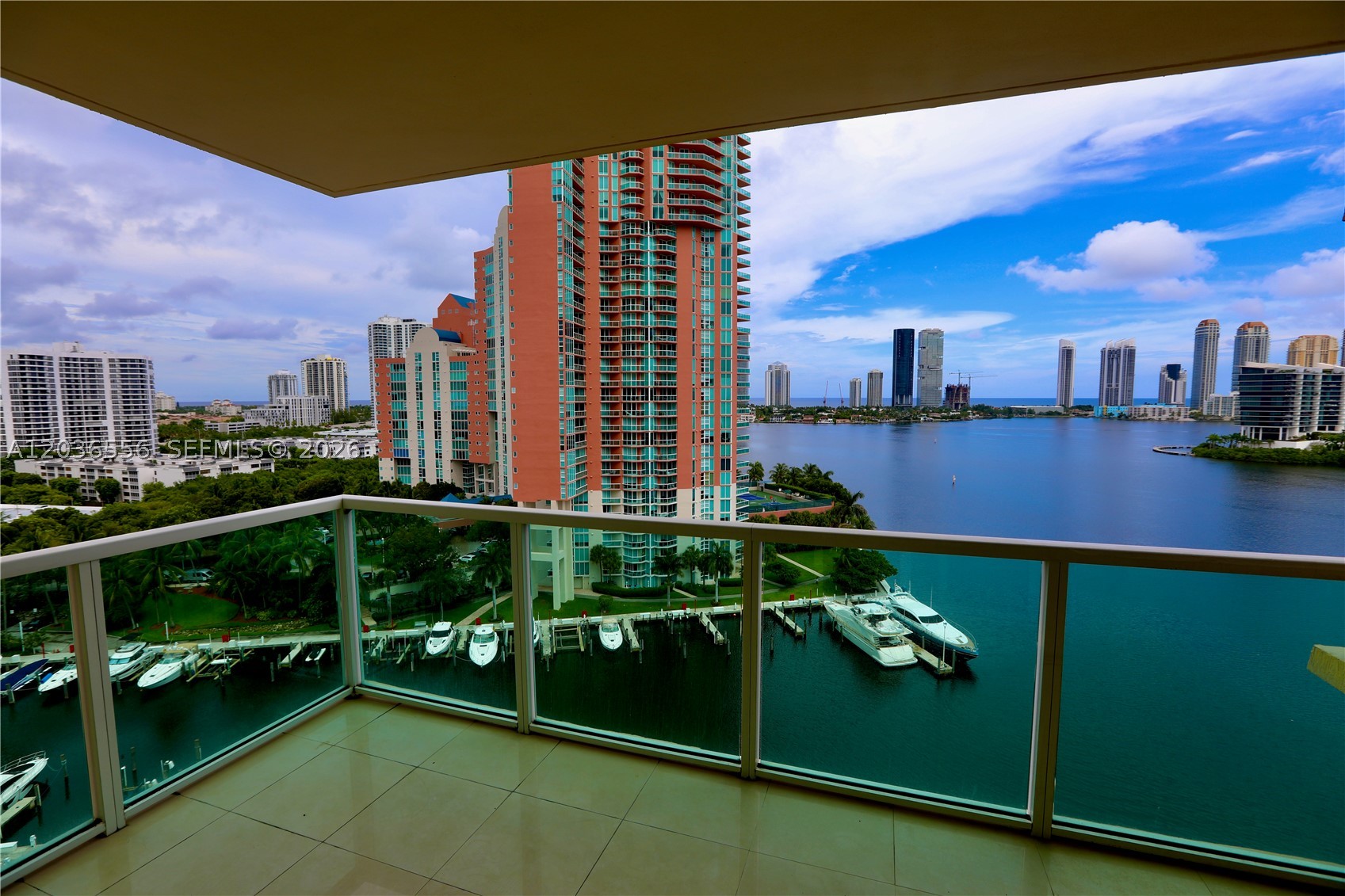 image Aventura Marina 247