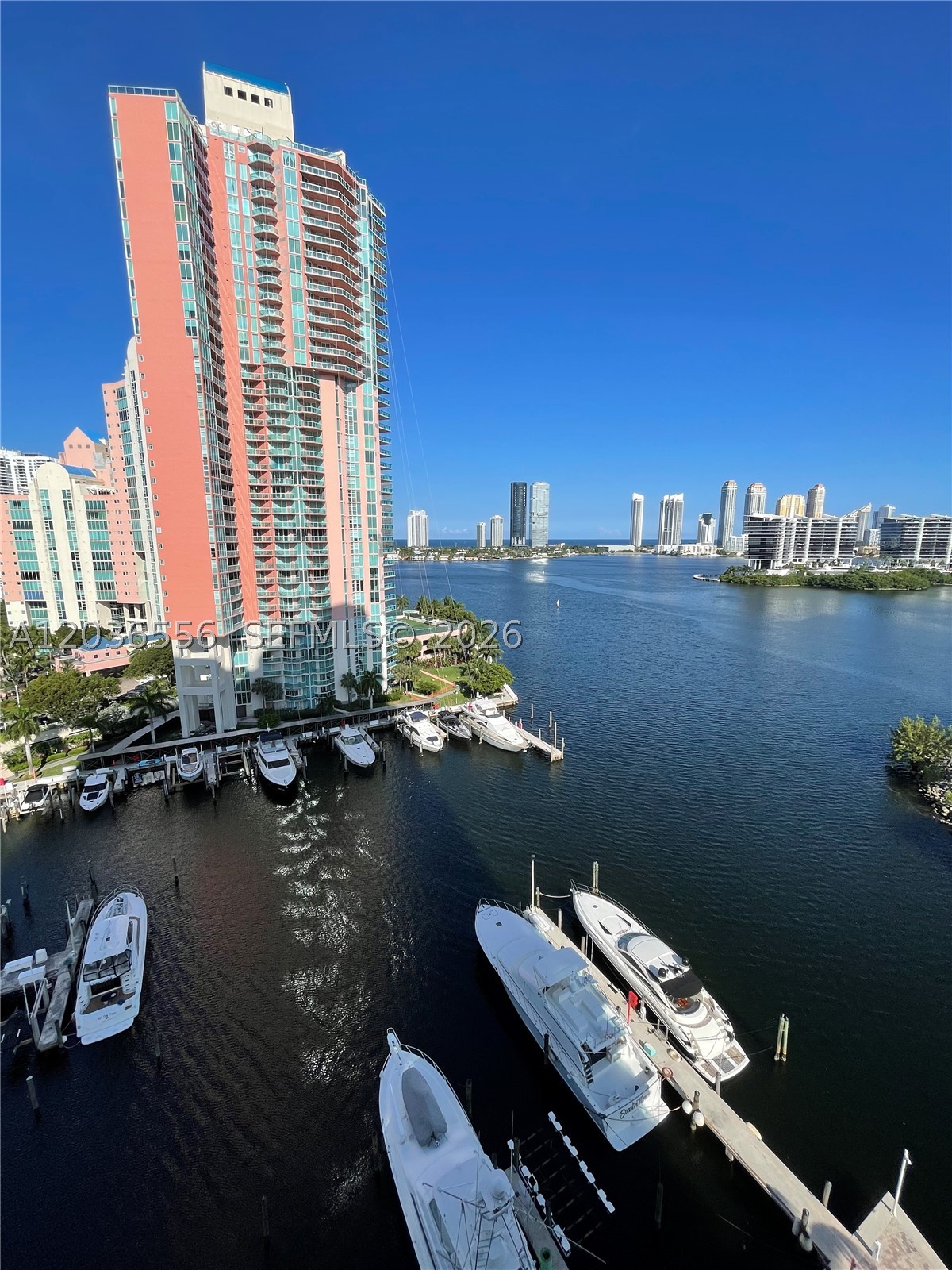image Aventura Marina 24