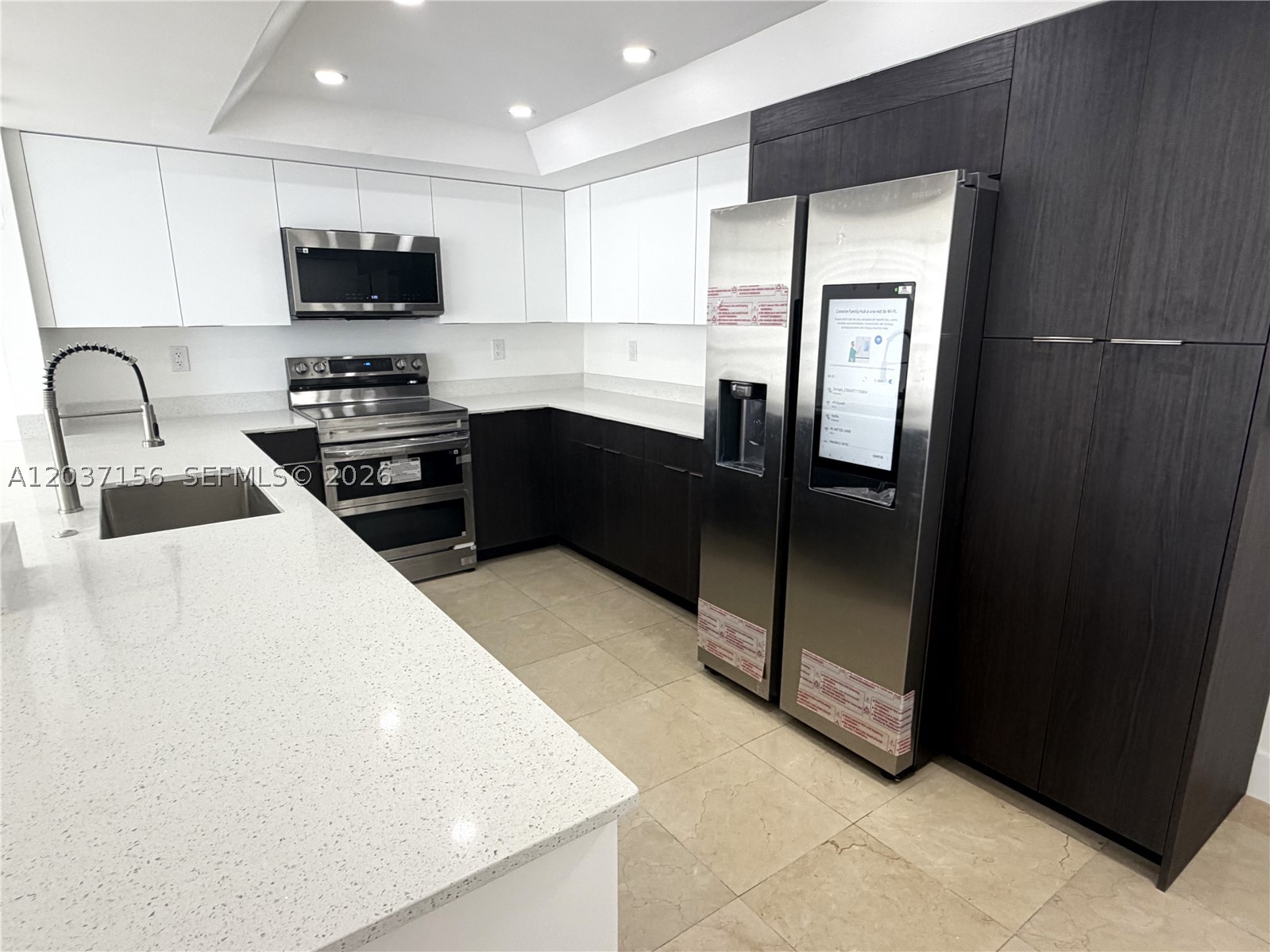 520 Brickell Key Dr #A1005 Miami, FL 33131