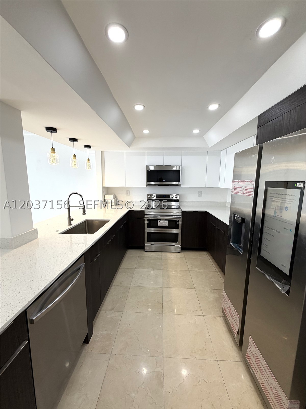 520 Brickell Key Dr #A1005 Miami, FL 33131