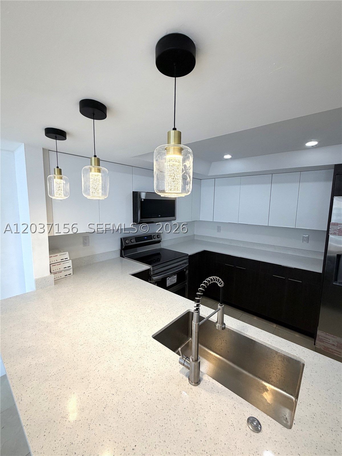 520 Brickell Key Dr #A1005 Miami, FL 33131