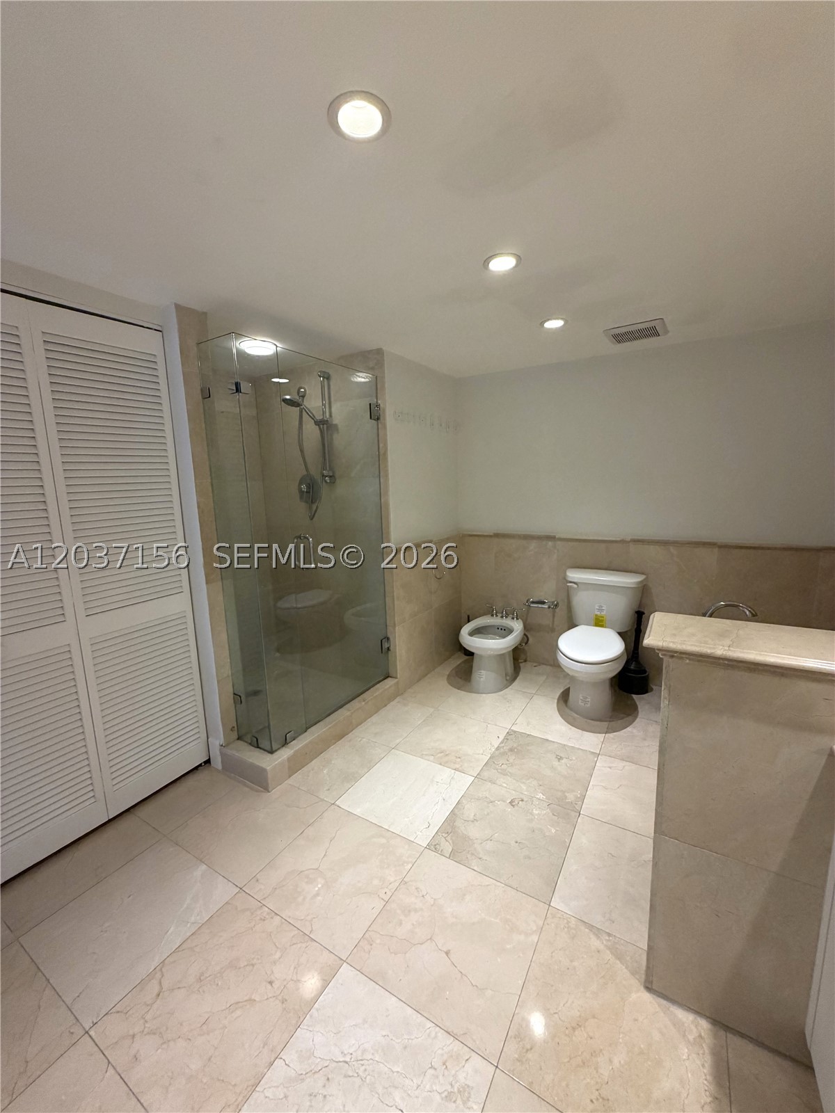 520 Brickell Key Dr #A1005 Miami, FL 33131