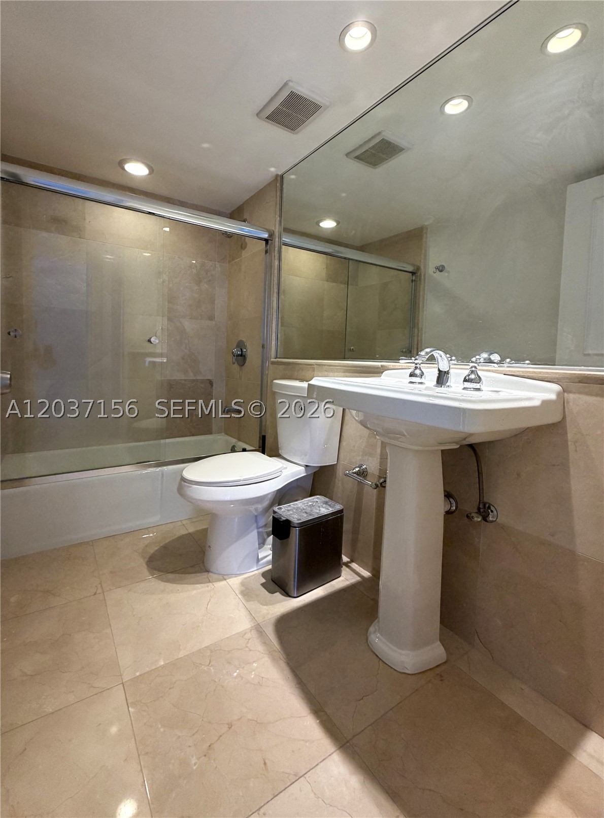 520 Brickell Key Dr #A1005 Miami, FL 33131