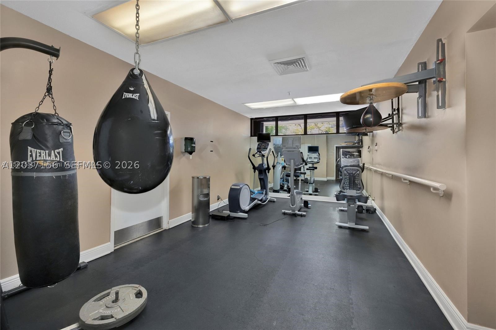 520 Brickell Key Dr #A1005 Miami, FL 33131