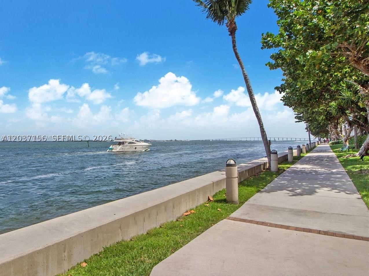 520 Brickell Key Dr #A1005 Miami, FL 33131