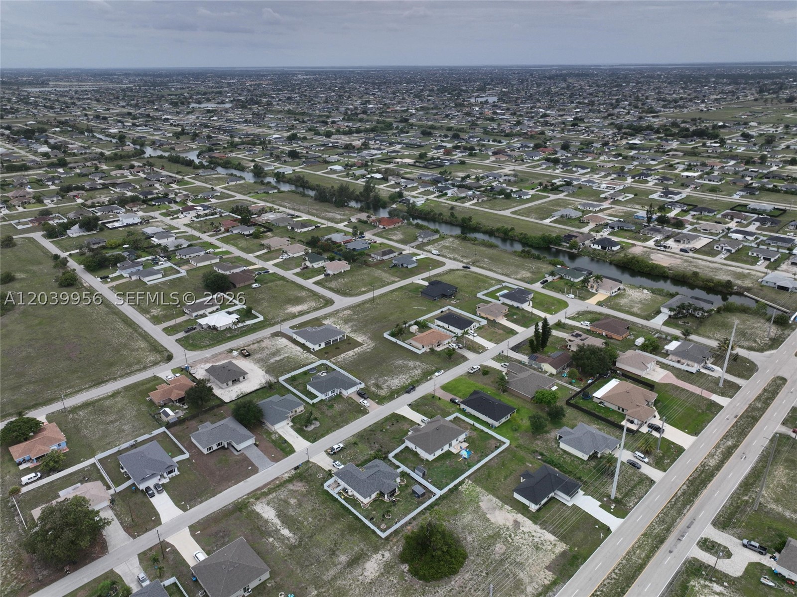 530 NW 23rd Ter Cape Coral, FL 33993