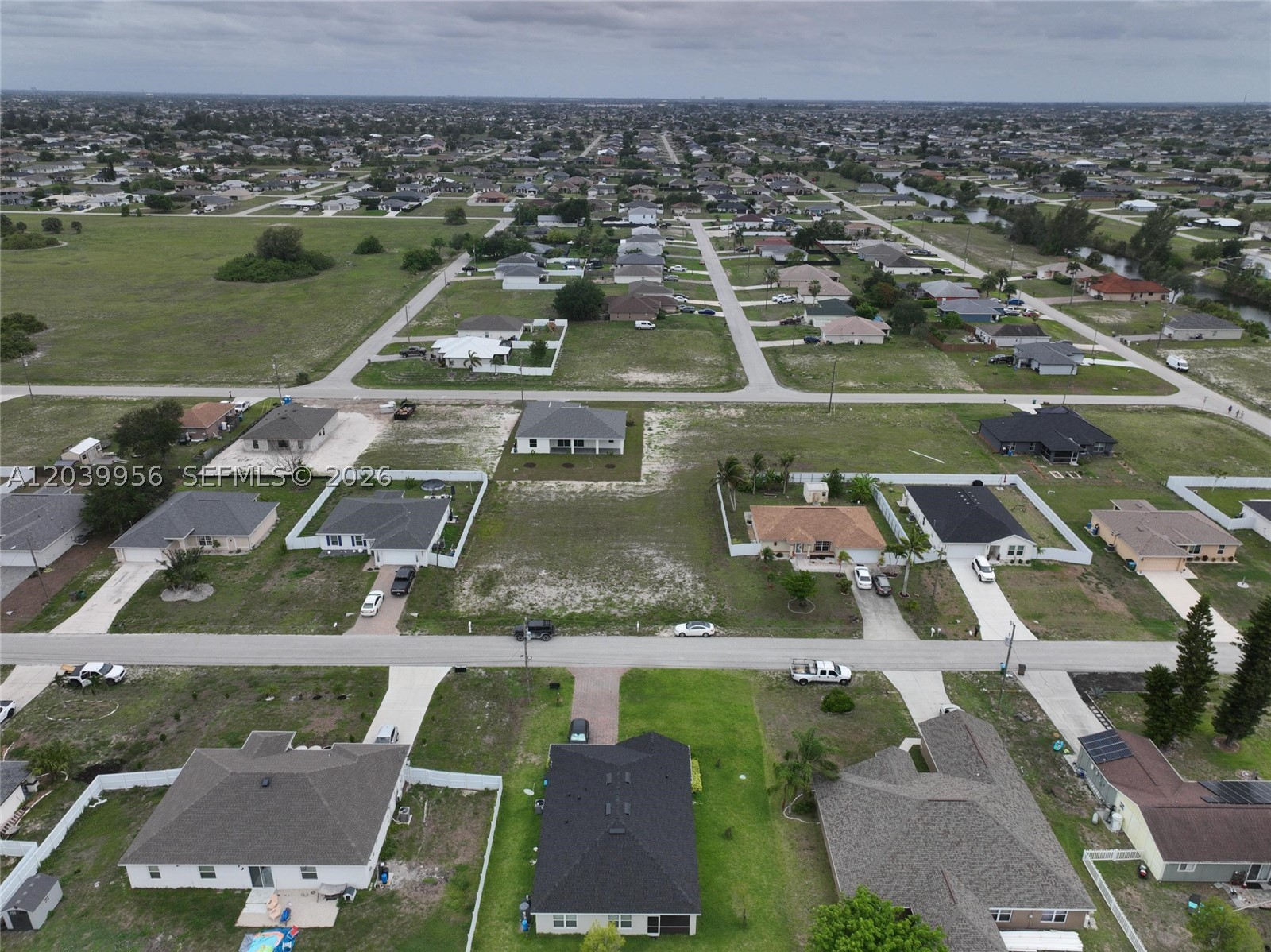 530 NW 23rd Ter Cape Coral, FL 33993