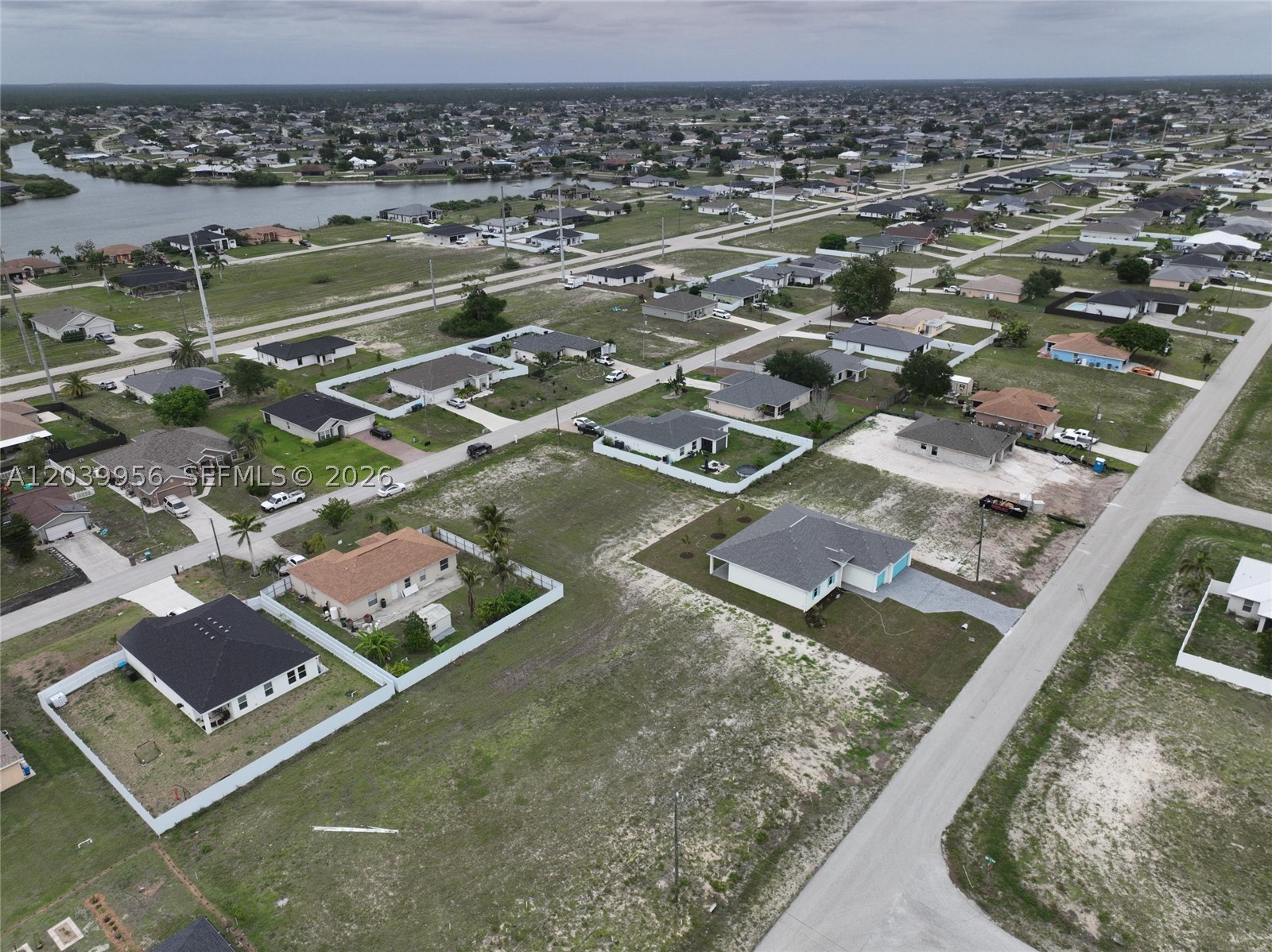 530 NW 23rd Ter Cape Coral, FL 33993