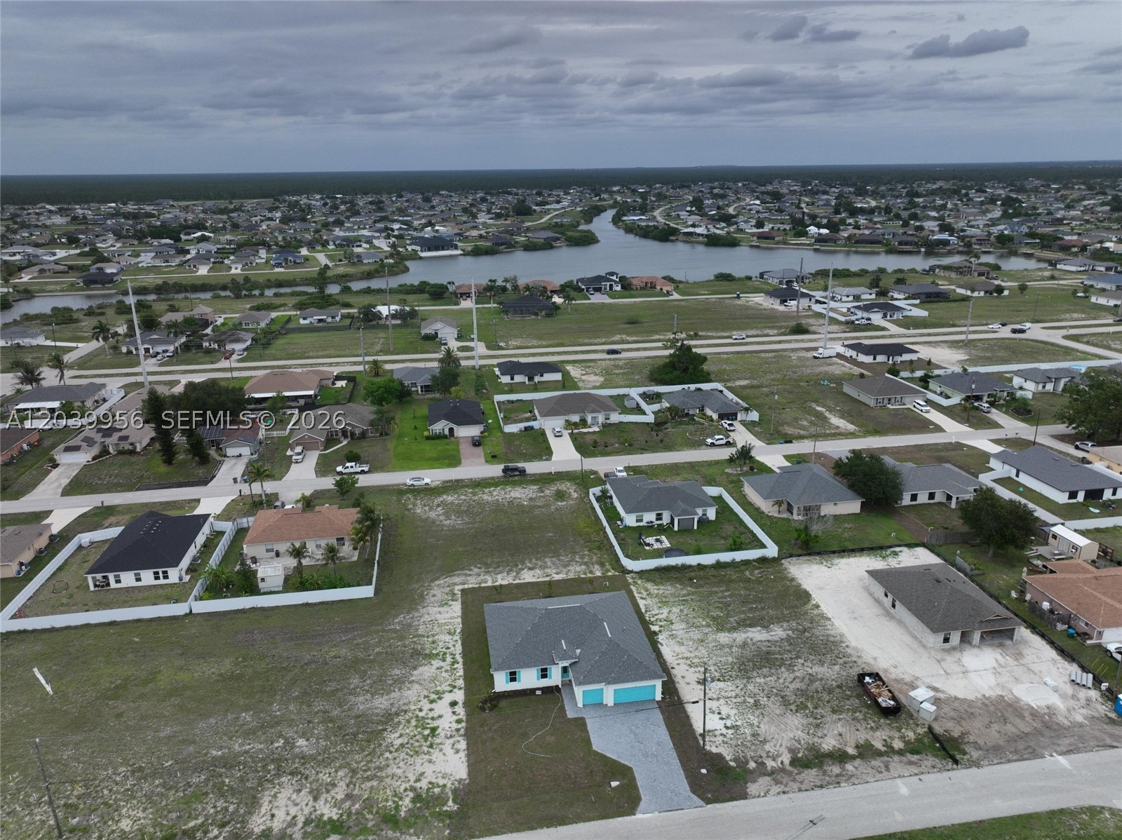 530 NW 23rd Ter Cape Coral, FL 33993