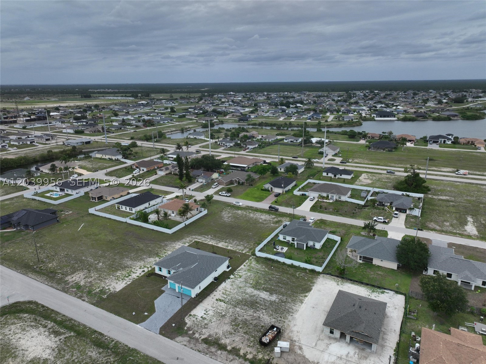 530 NW 23rd Ter Cape Coral, FL 33993