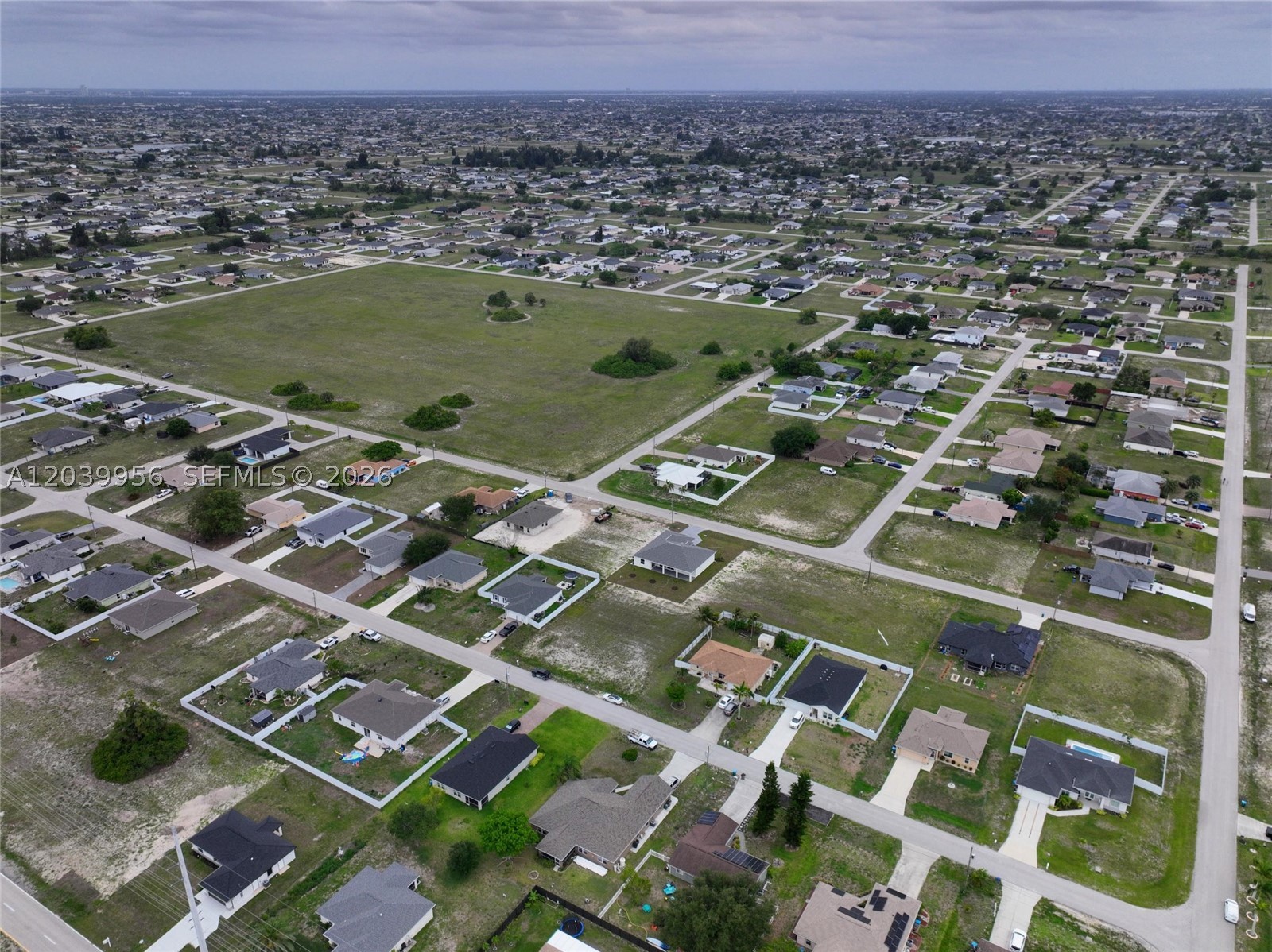 530 NW 23rd Ter Cape Coral, FL 33993