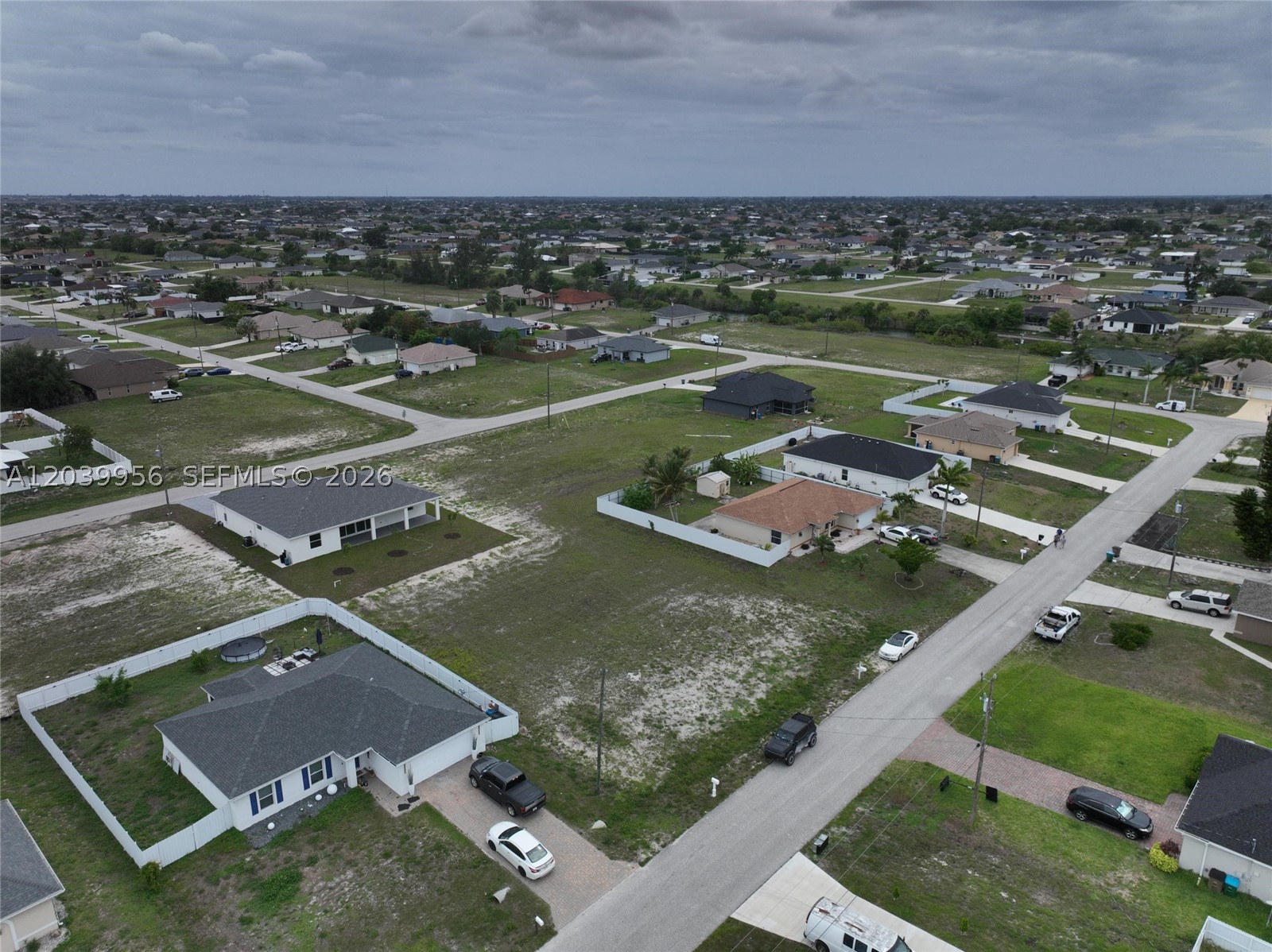 530 NW 23rd Ter Cape Coral, FL 33993