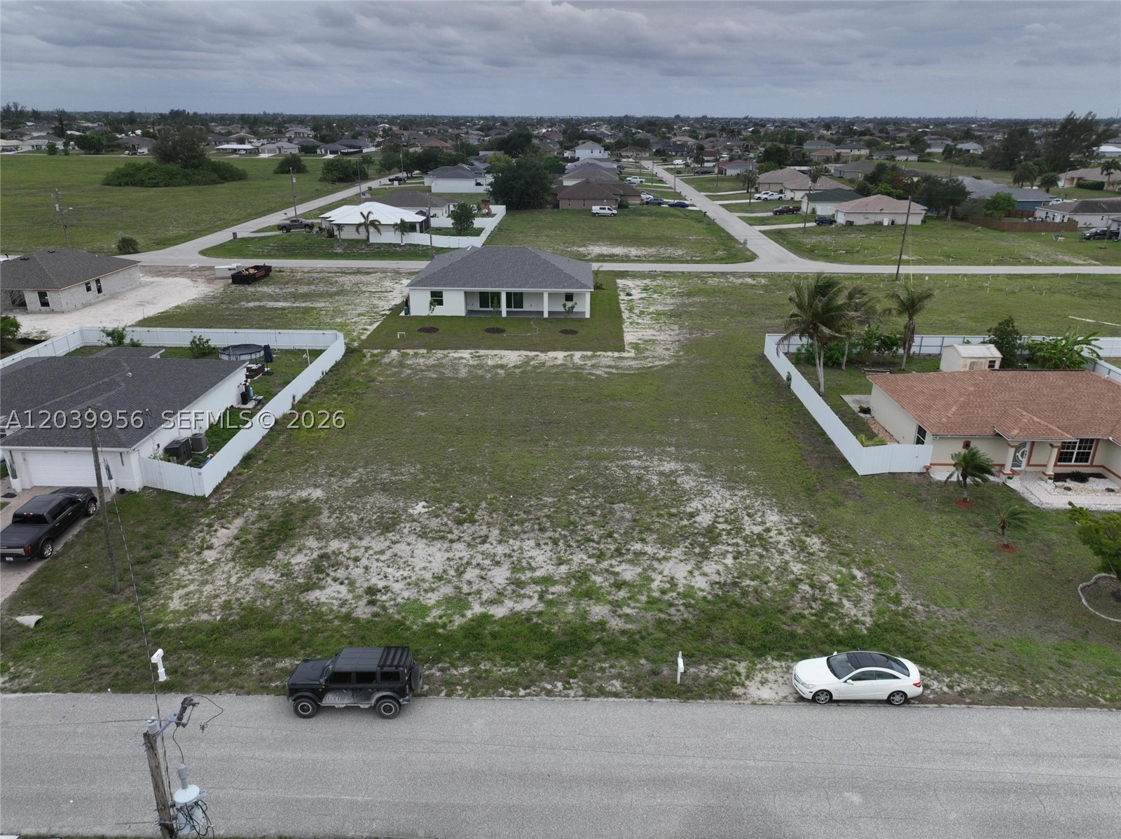 530 NW 23rd Ter Cape Coral, FL 33993