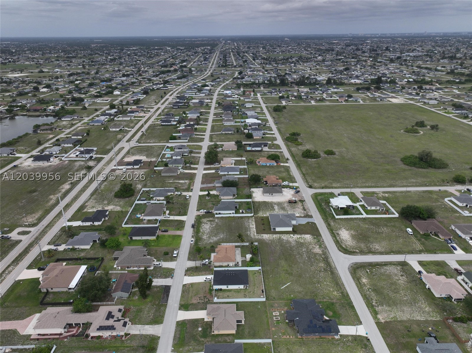 530 NW 23rd Ter Cape Coral, FL 33993