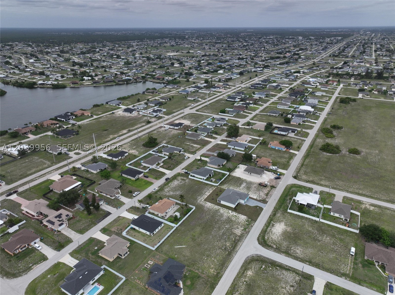 530 NW 23rd Ter Cape Coral, FL 33993