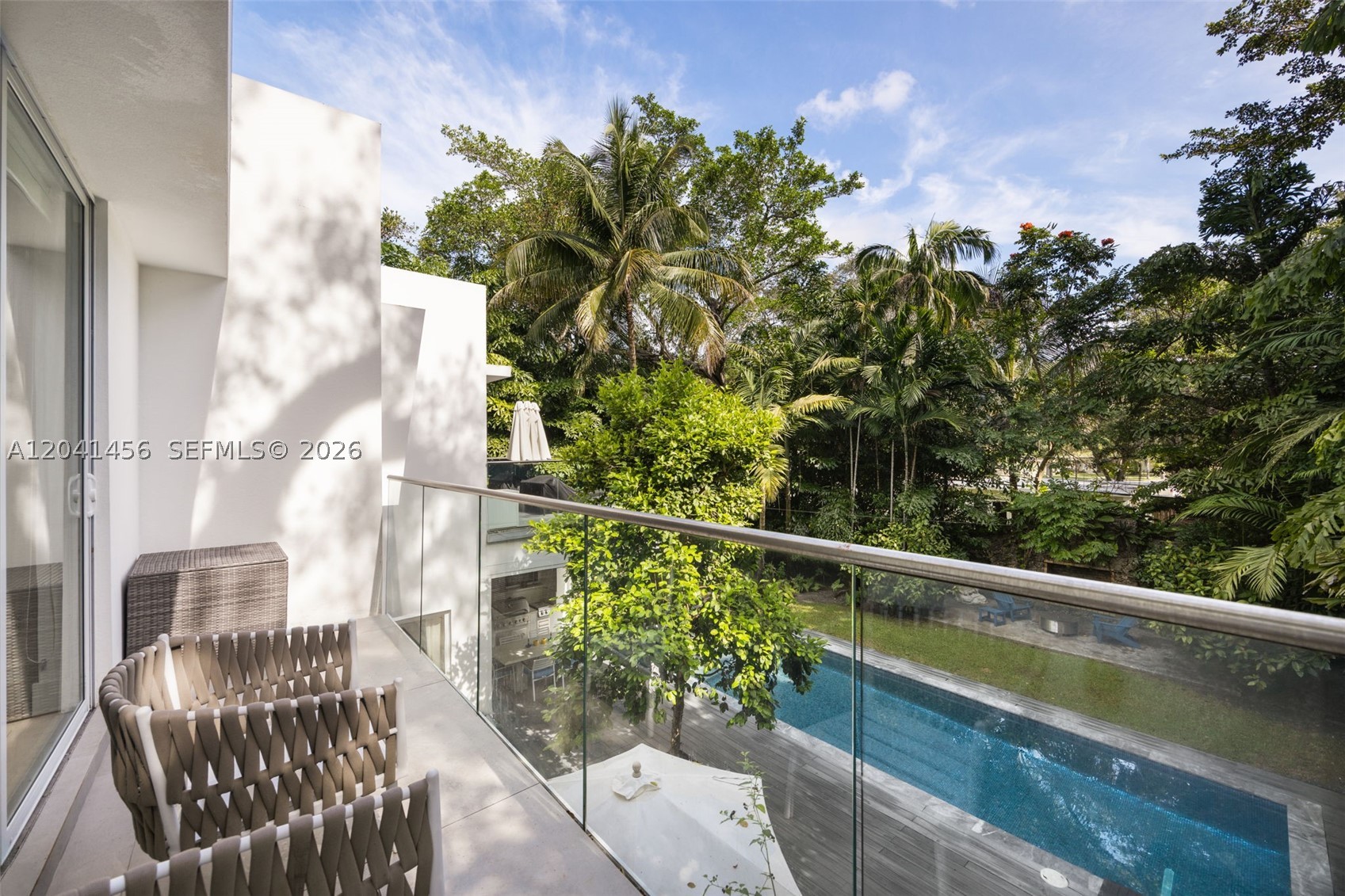 3901 Kumquat Ave Miami, FL 33133