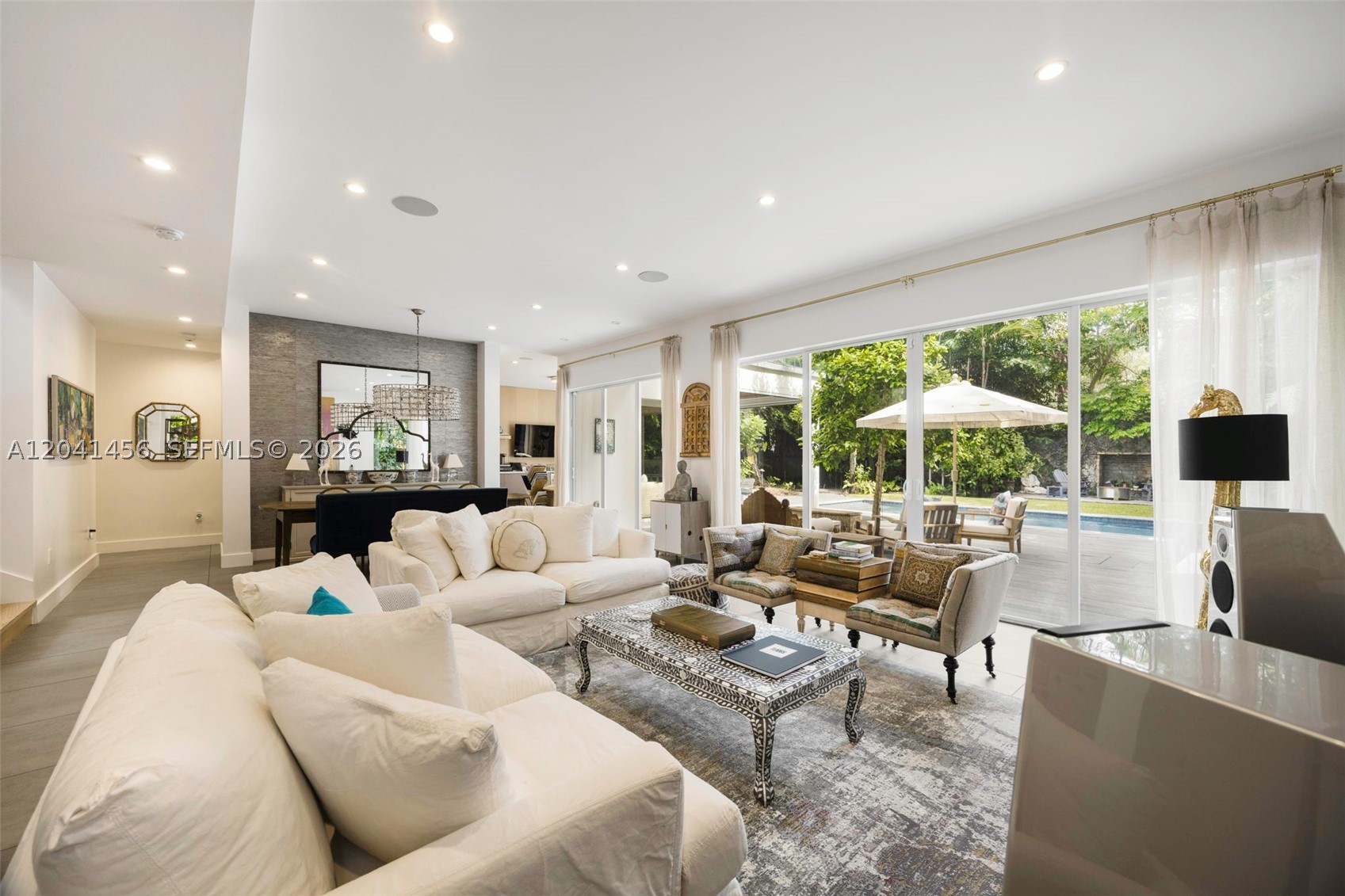 3901 Kumquat Ave Miami, FL 33133