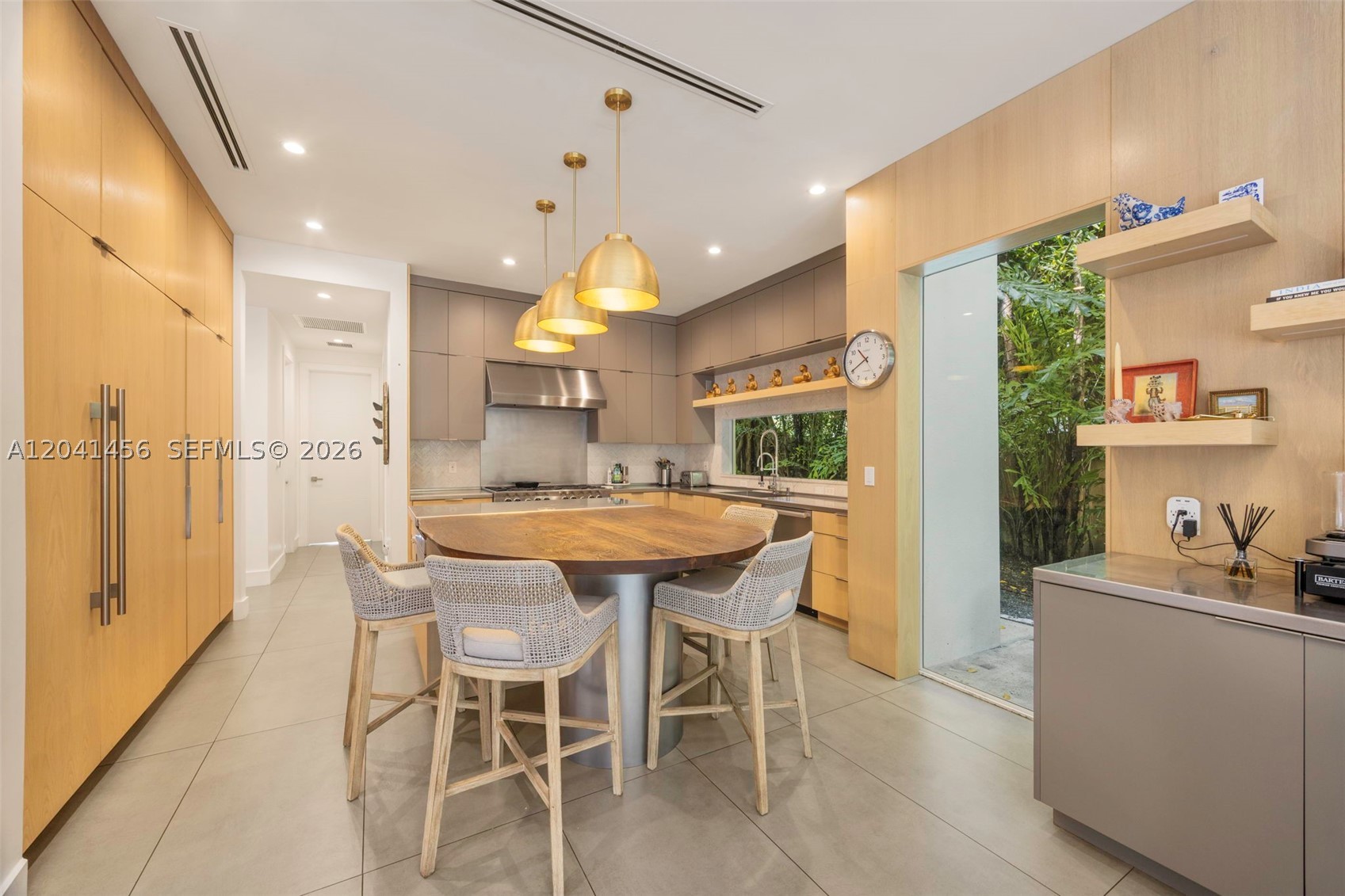 3901 Kumquat Ave Miami, FL 33133