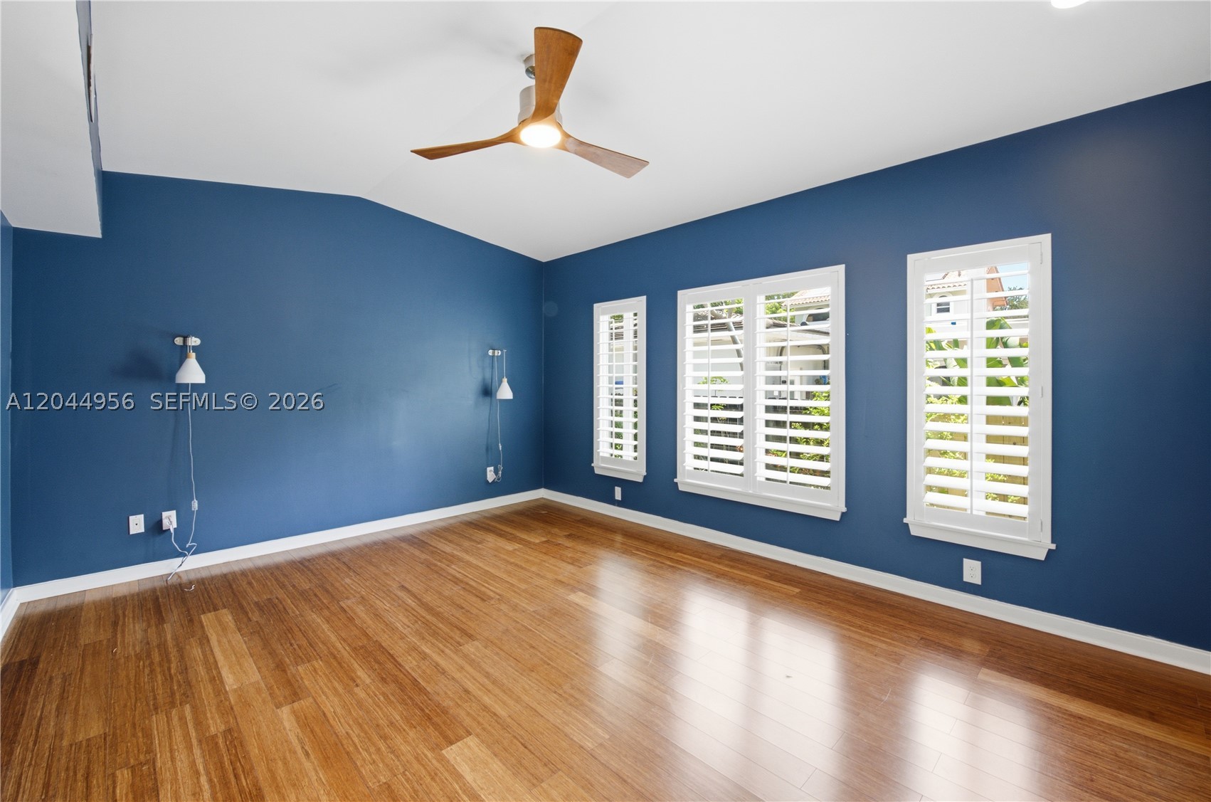 7220 SW 53rd Ct Miami, FL 33143