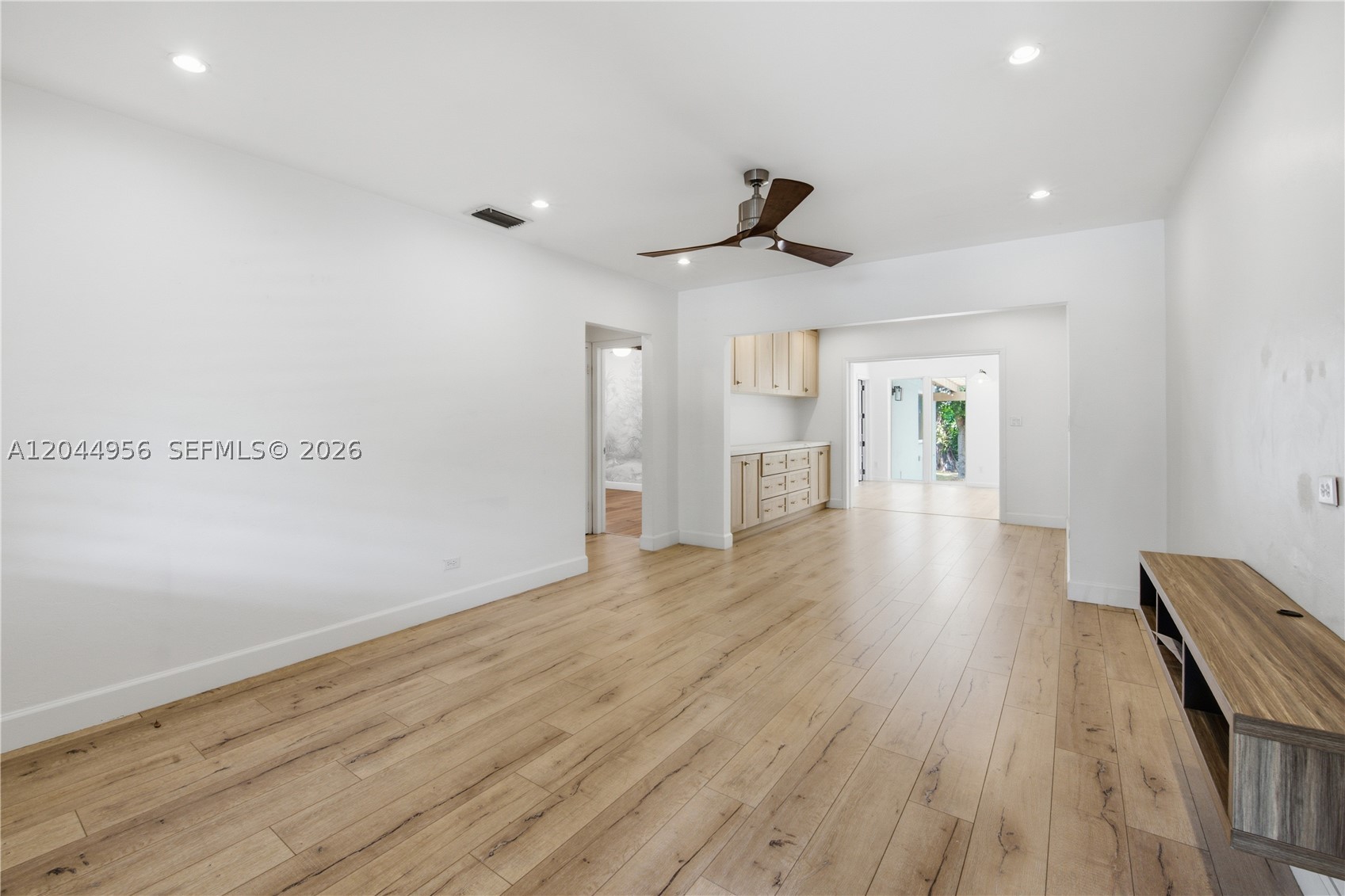 7220 SW 53rd Ct Miami, FL 33143