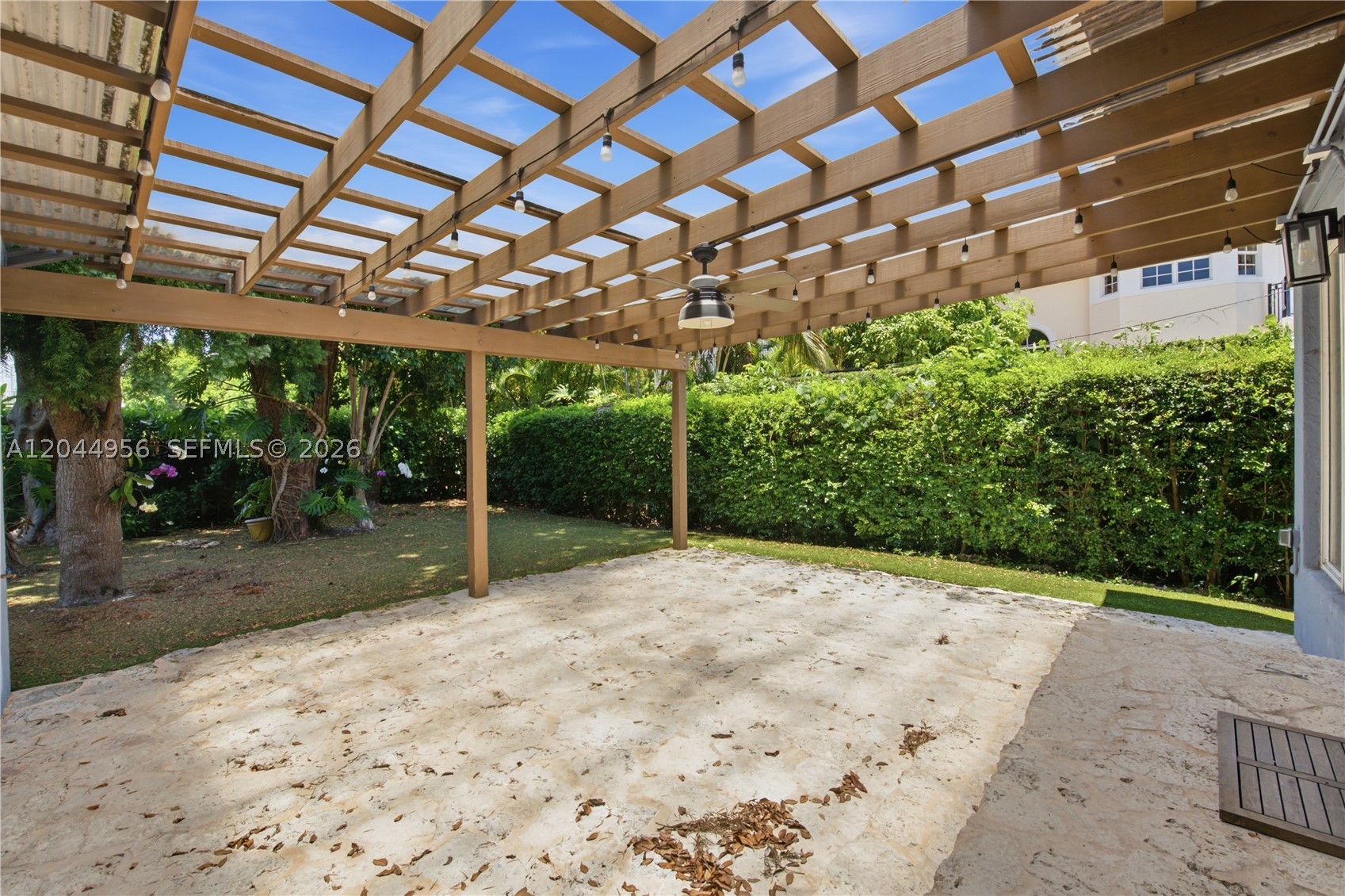 7220 SW 53rd Ct Miami, FL 33143