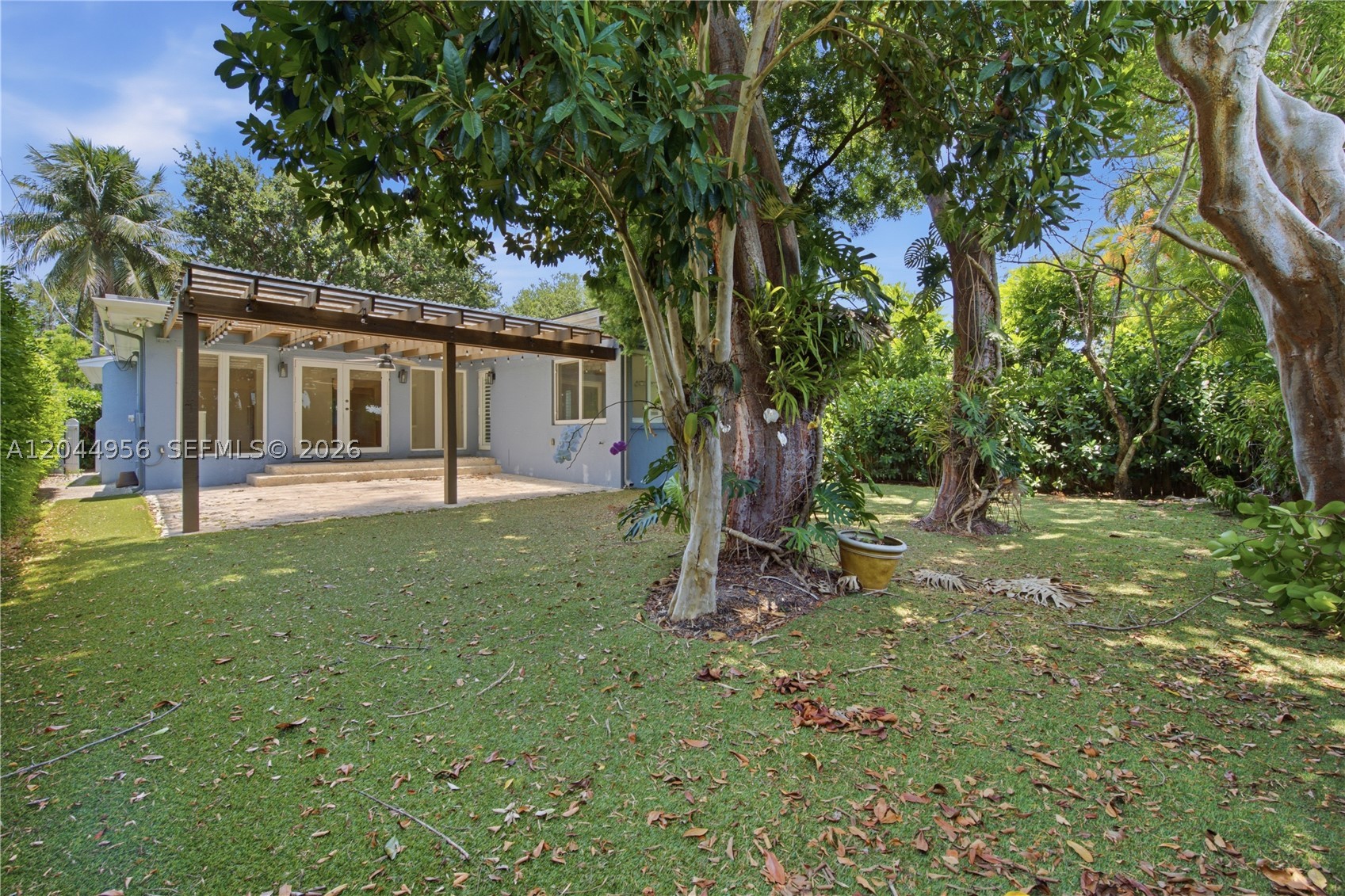 7220 SW 53rd Ct Miami, FL 33143