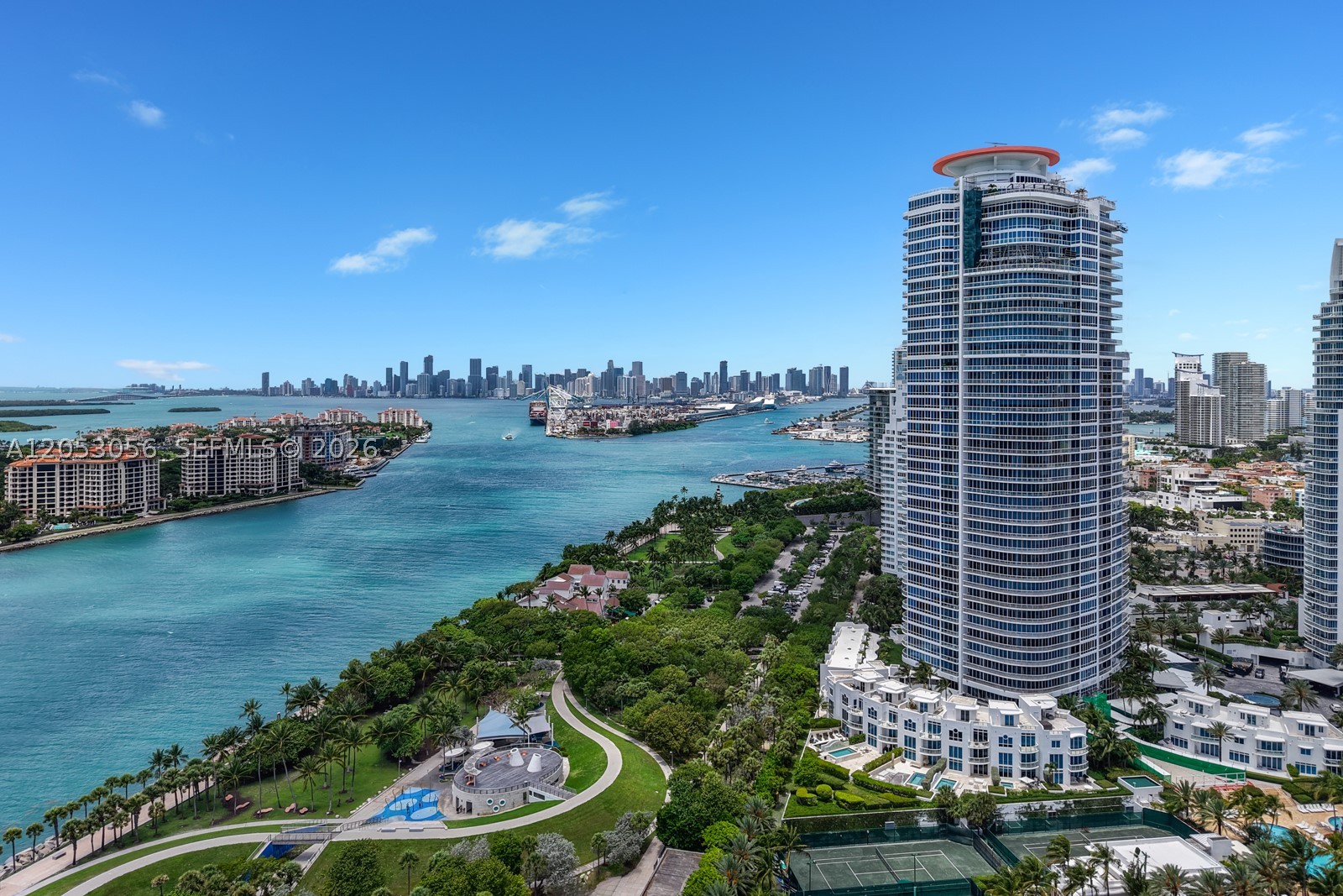 100 S Pointe Dr #2905 Miami Beach, FL 33139
