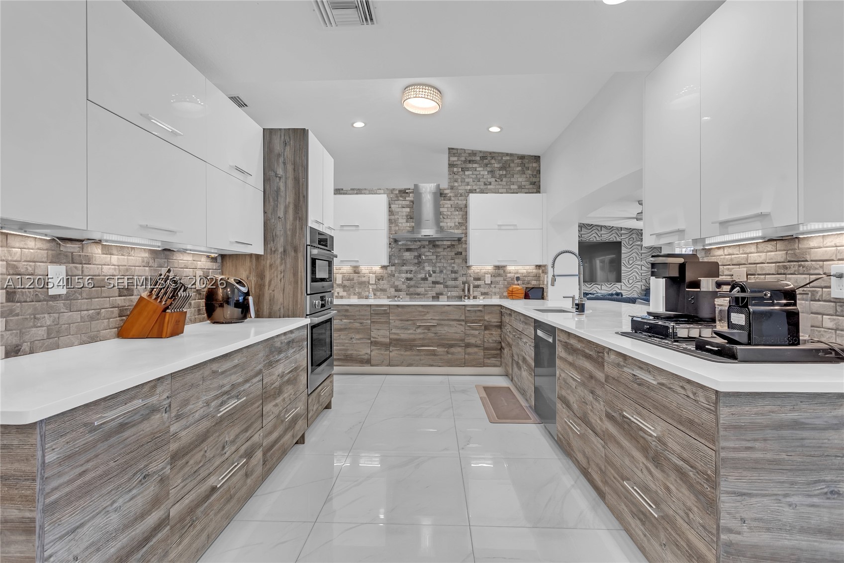 2920 NE 55th Pl Fort Lauderdale, FL 33308
