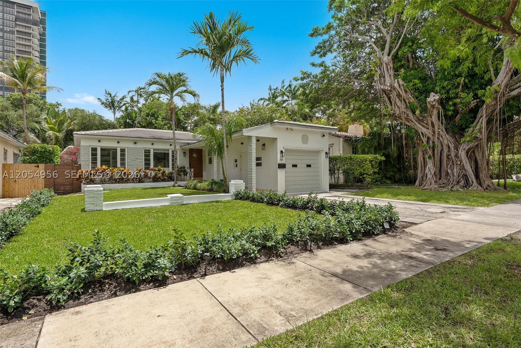784 NE 71st St Miami, FL 33138