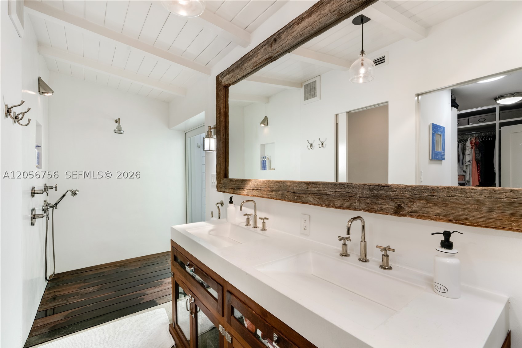 270 Island Dr Key Biscayne, FL 33149