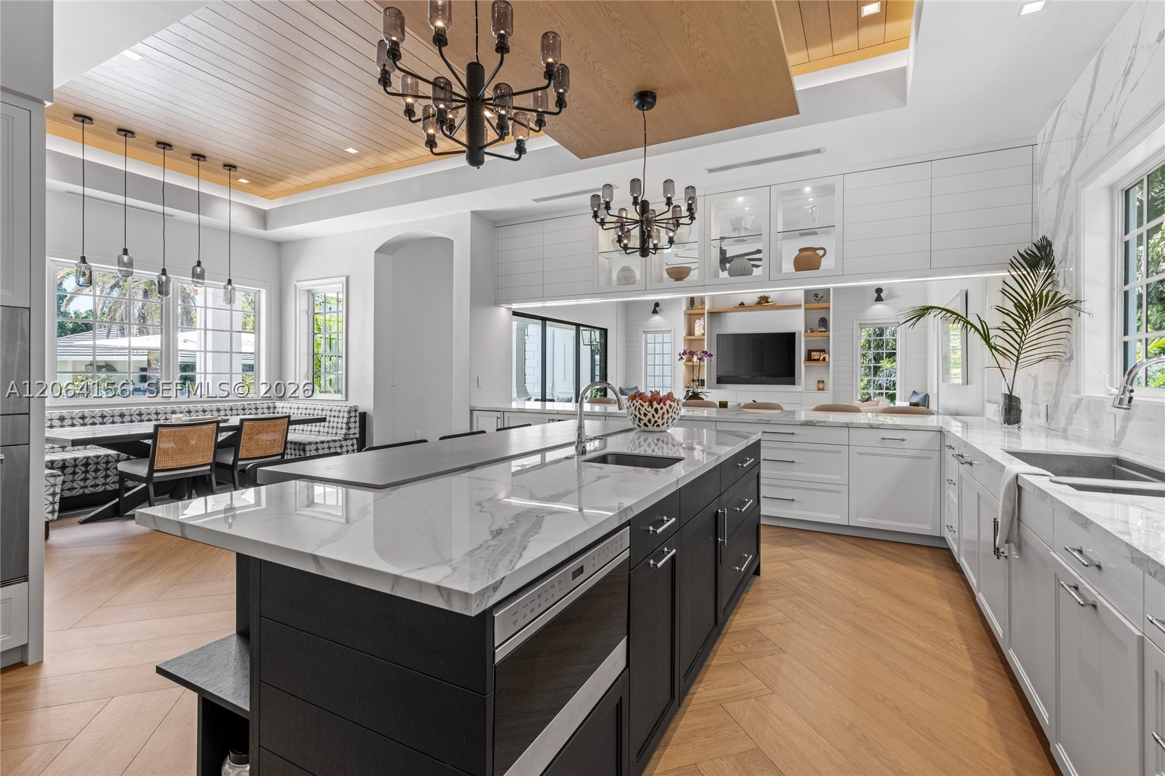 11010 SW 69th Ave Pinecrest, FL 33156