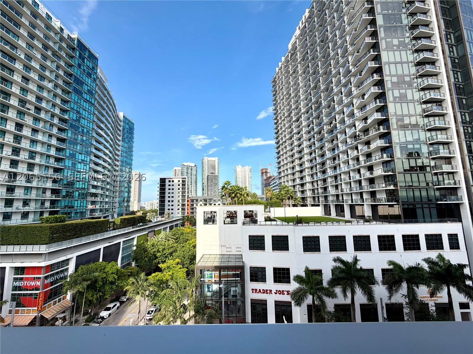 image The Standard Residences Midtown Miami18