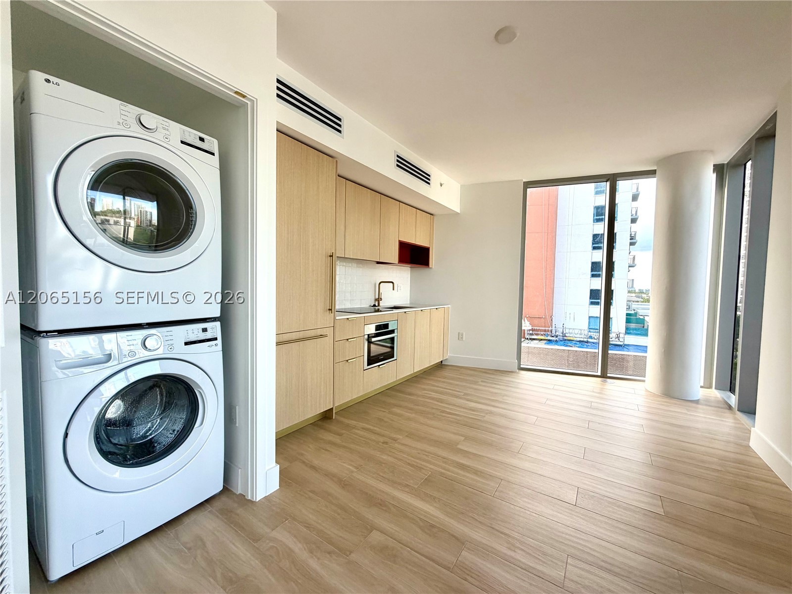 image The Standard Residences Midtown Miami8