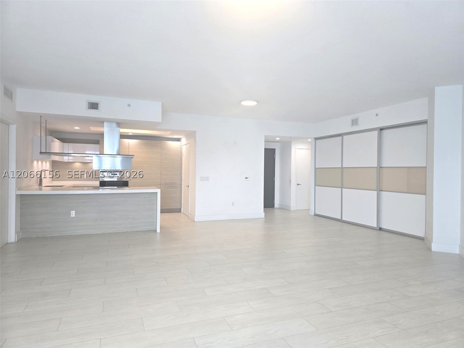 image Marina Palms Residences N5
