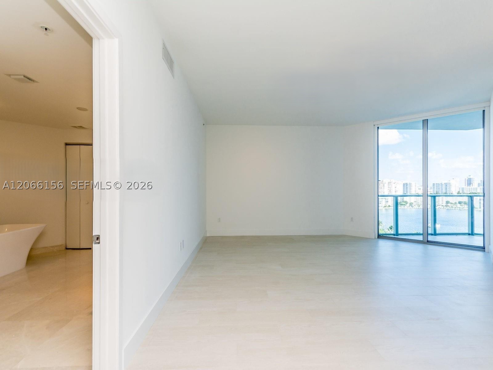 image Marina Palms Residences N8