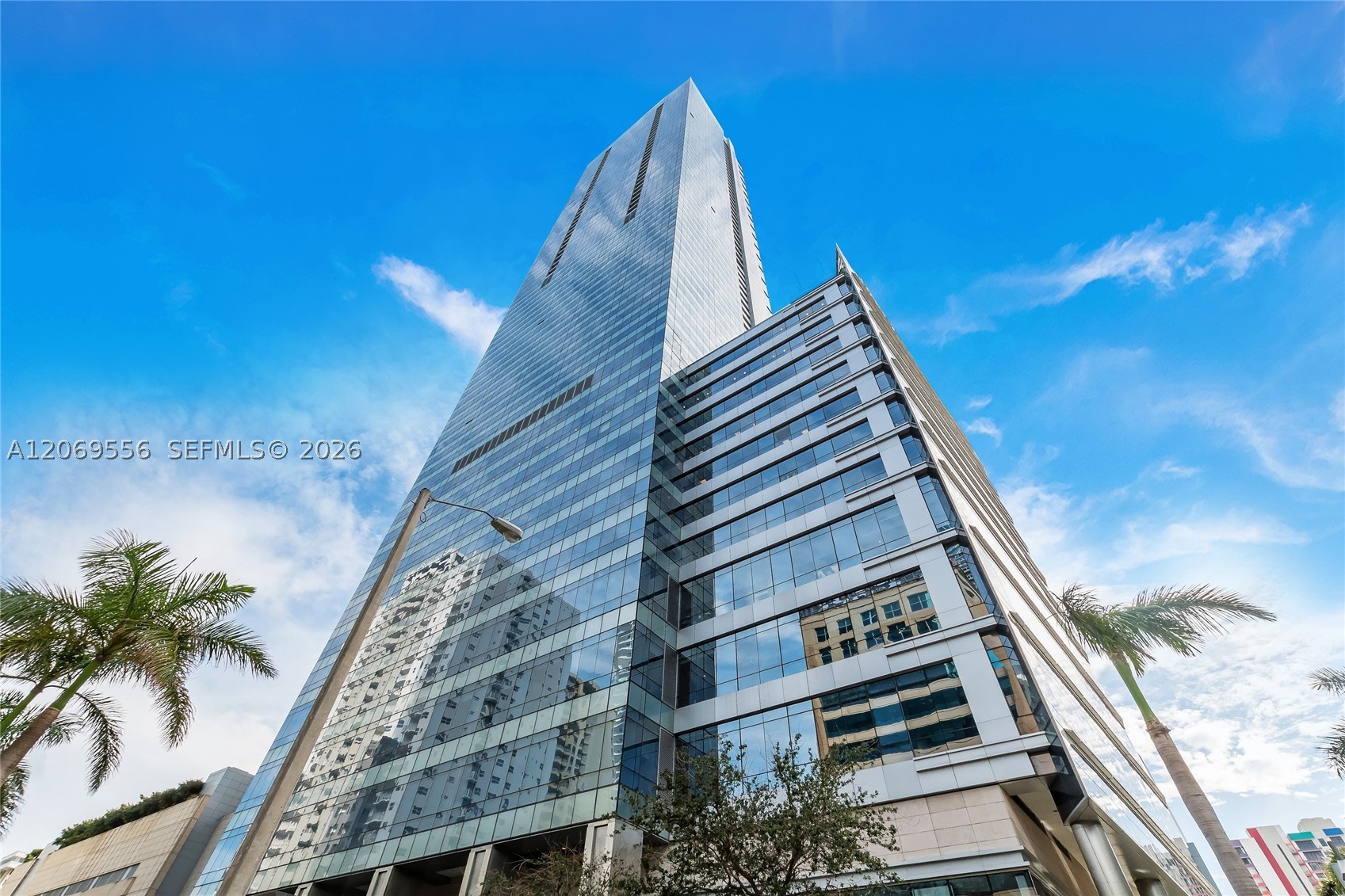 image Four Seasons Residences Miami22