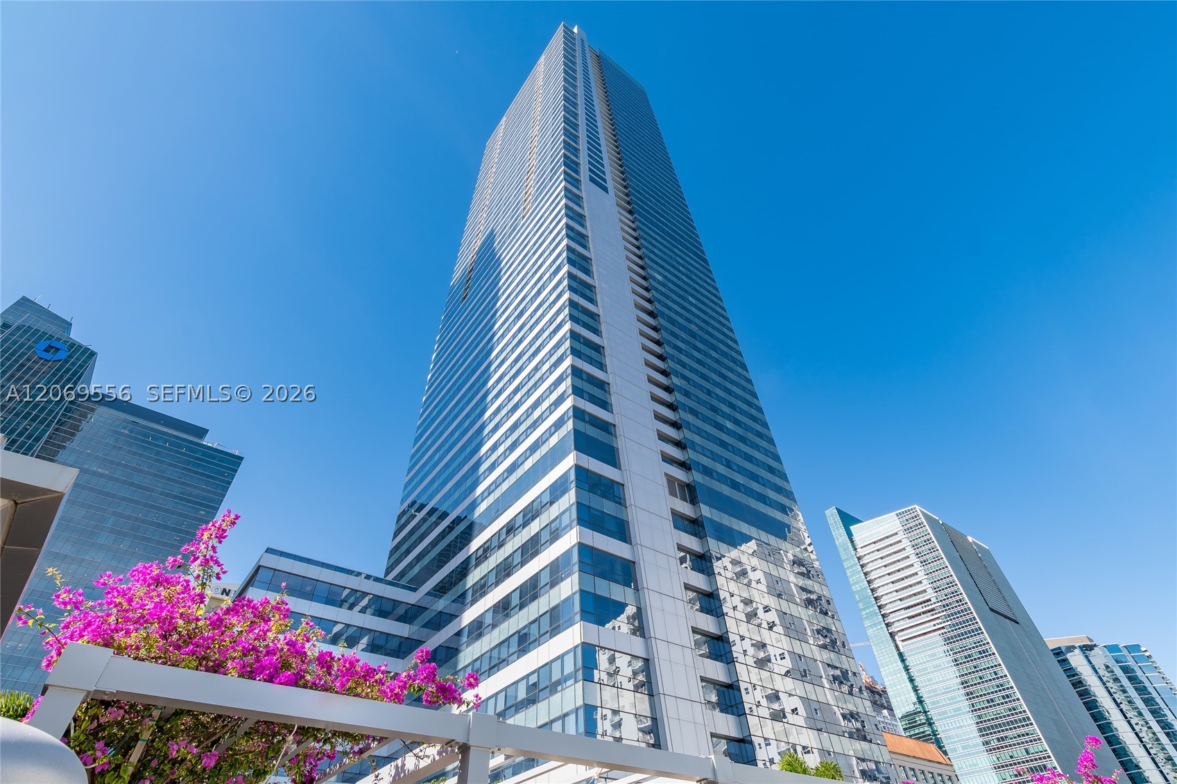 image Four Seasons Residences Miami25