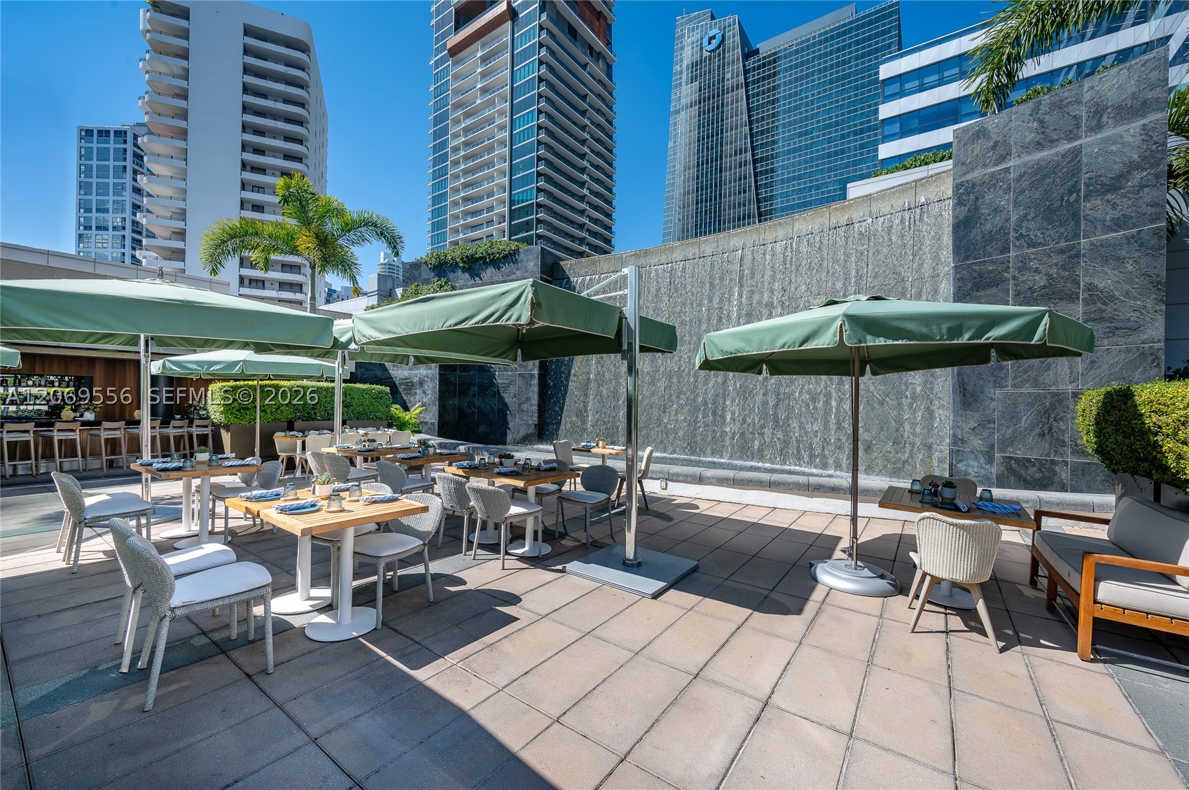 image Four Seasons Residences Miami35