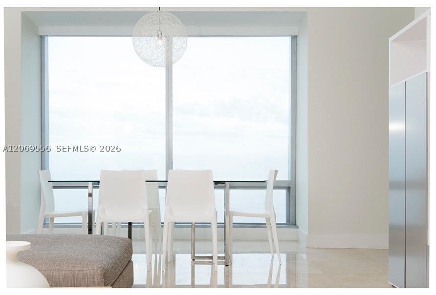 image Four Seasons Residences Miami5