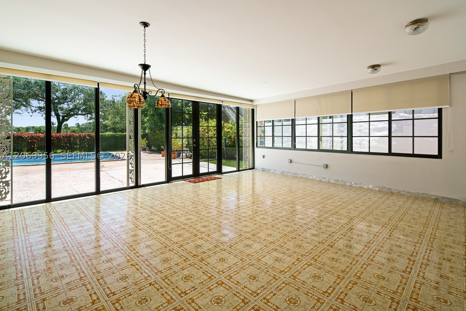 4128 Pinta Ct Coral Gables, FL 33146